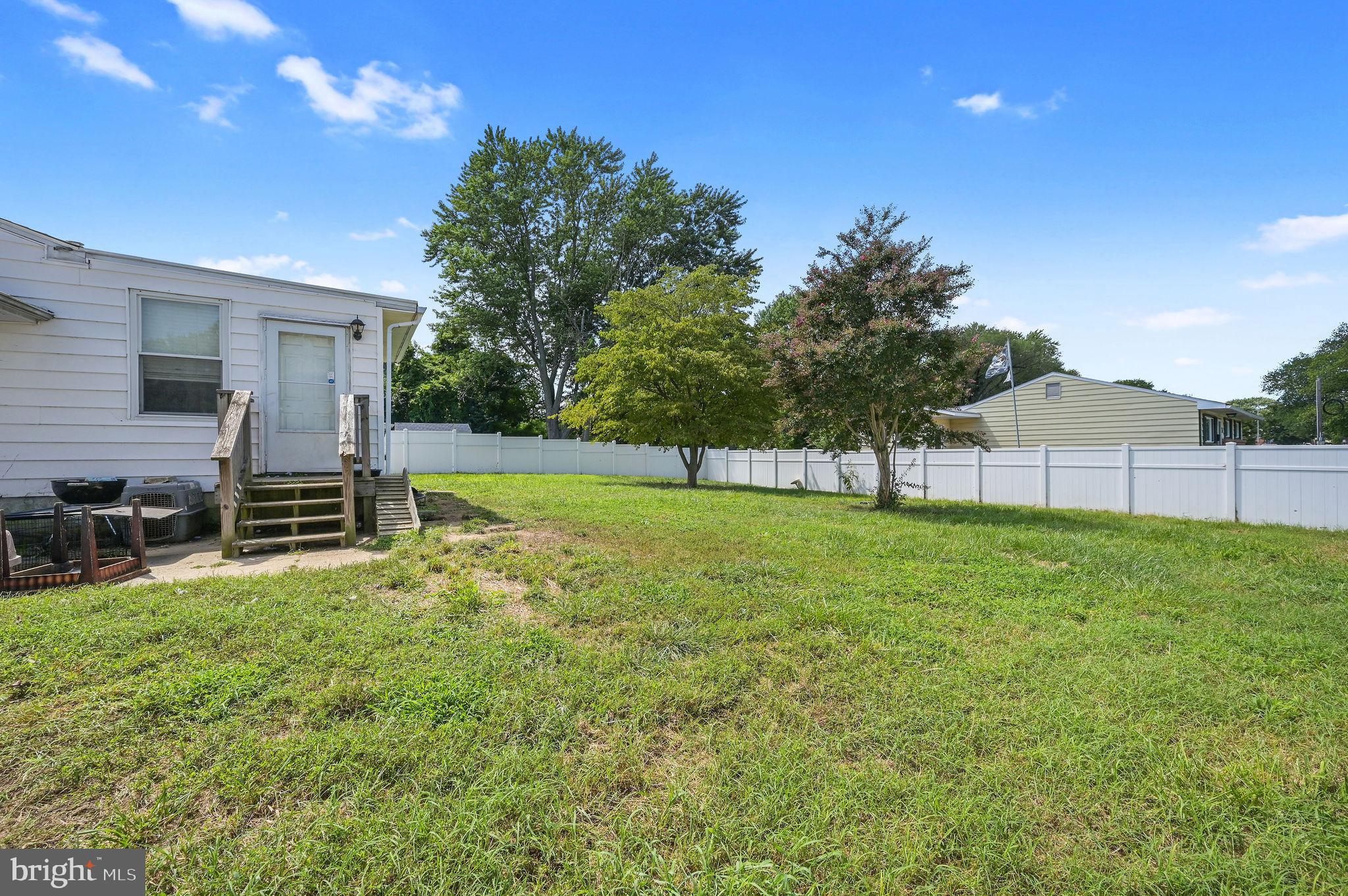 1105 WHITE OAK ROAD