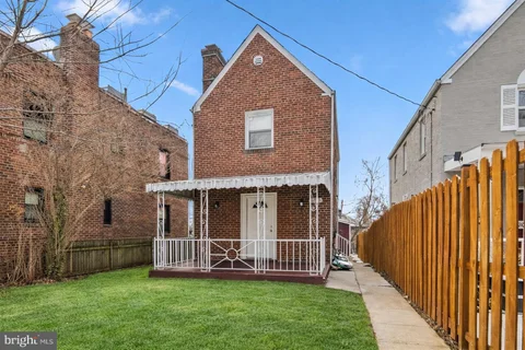 MLS: DCDC2262974