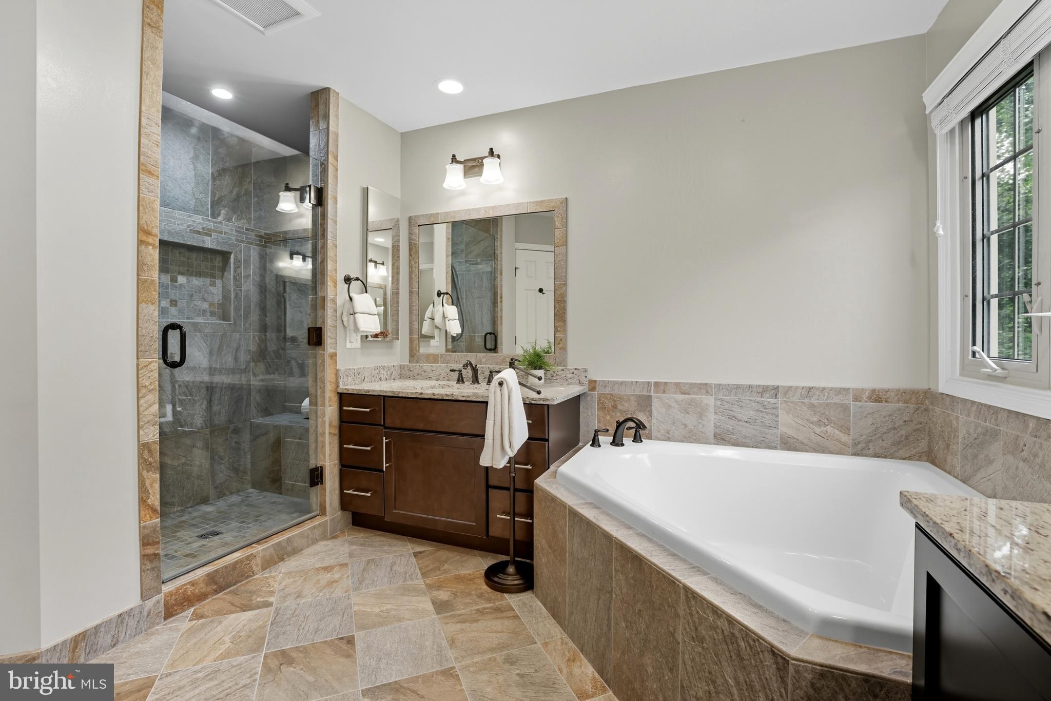 FALLSGROVE - Residential