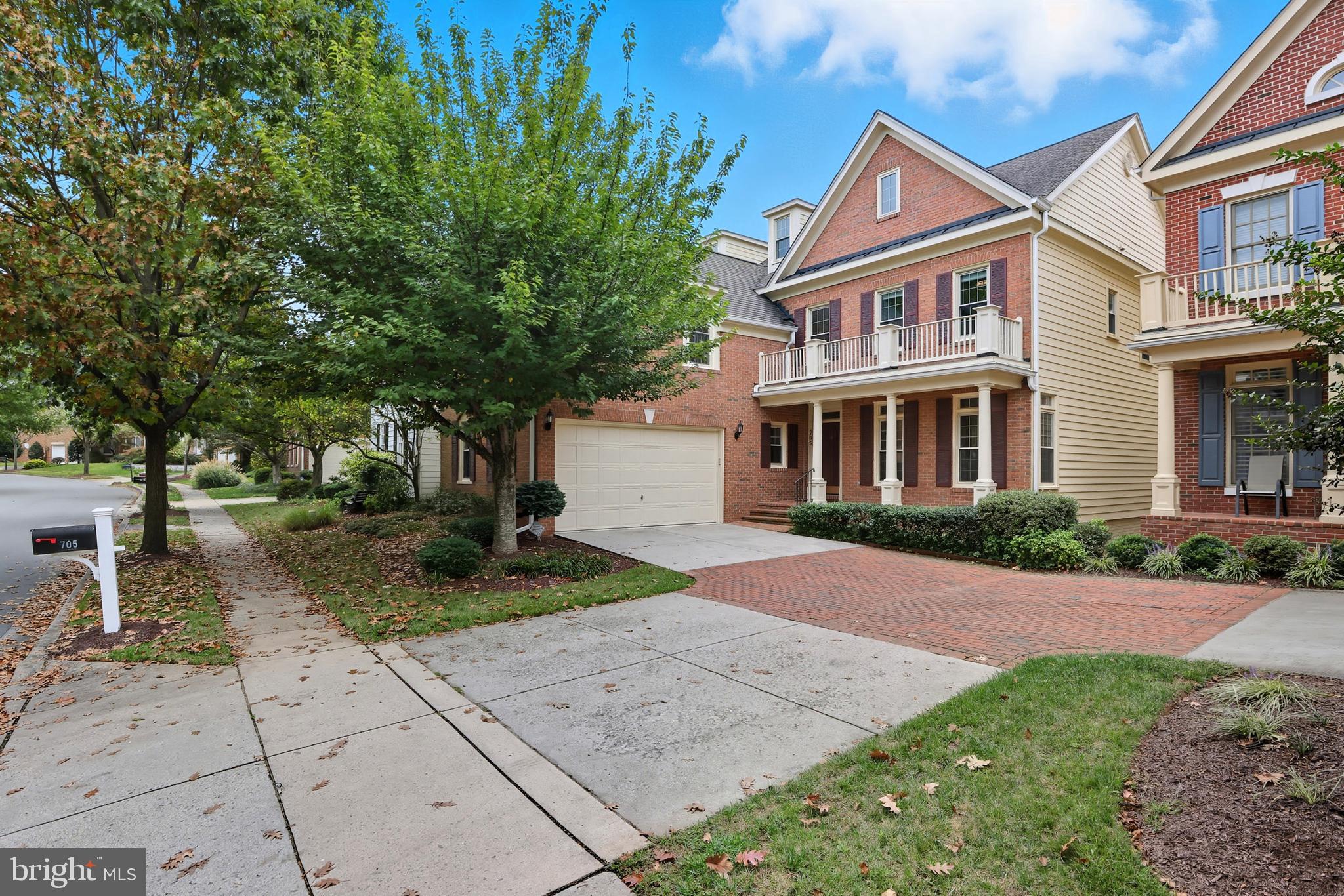 705 OAK KNOLL TERRACE