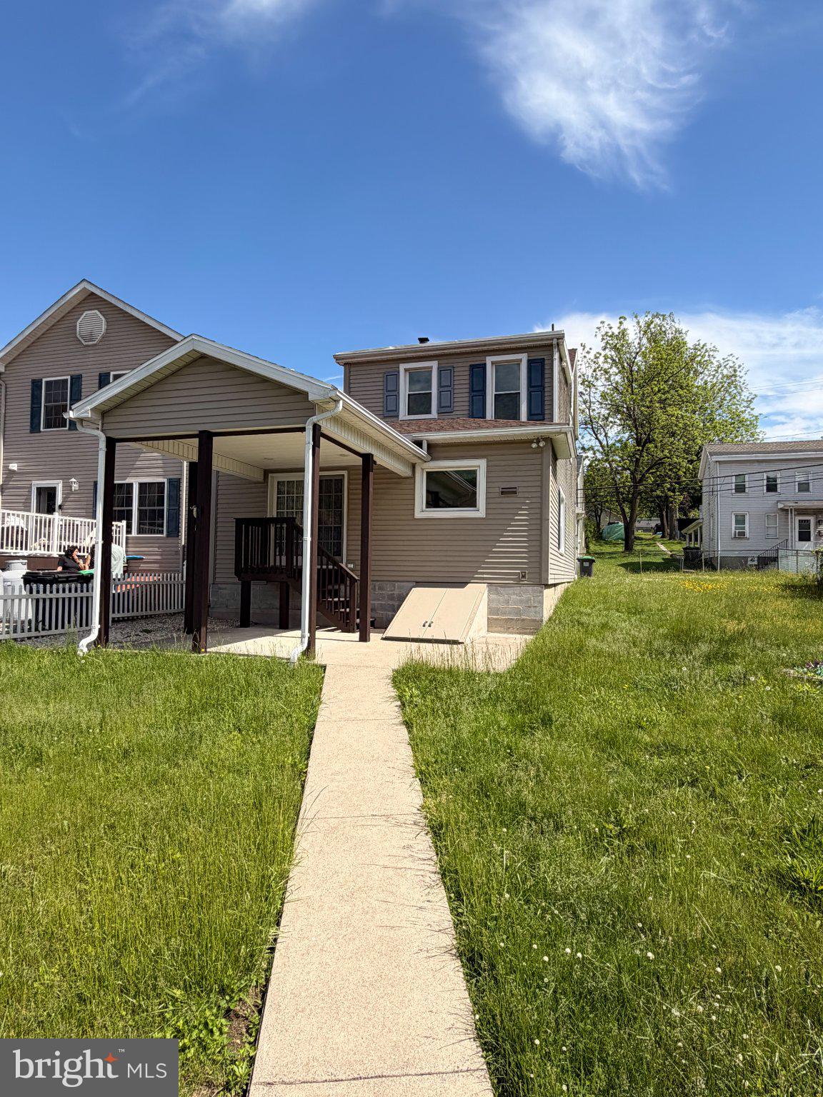 POTTSVILLE - Residential