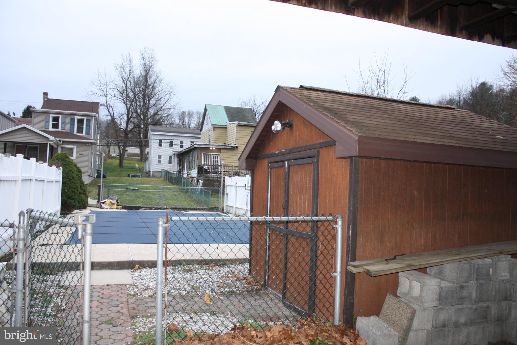 POTTSVILLE - Residential