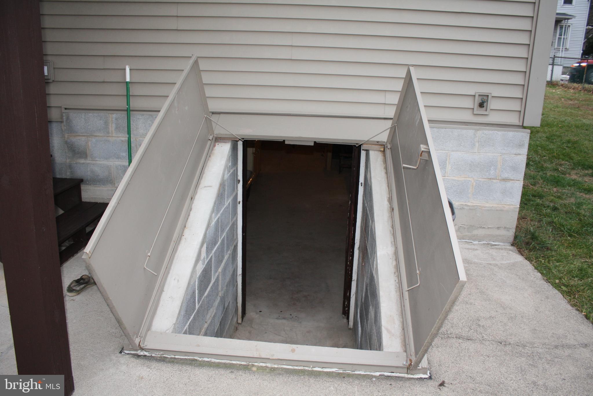 POTTSVILLE - Residential