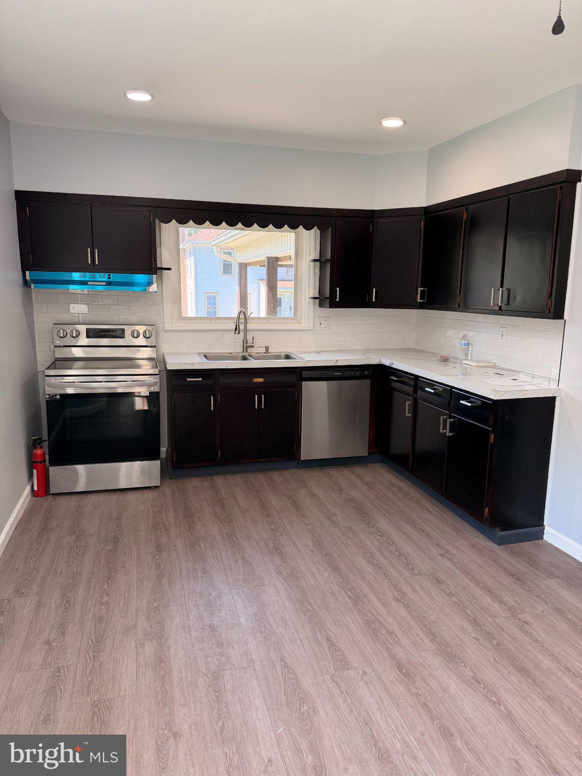POTTSVILLE - Residential