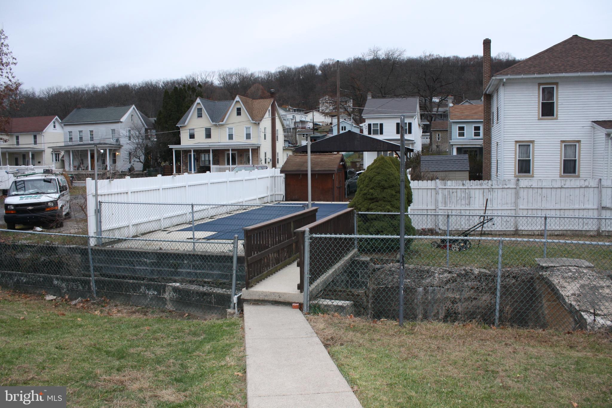 POTTSVILLE - Residential