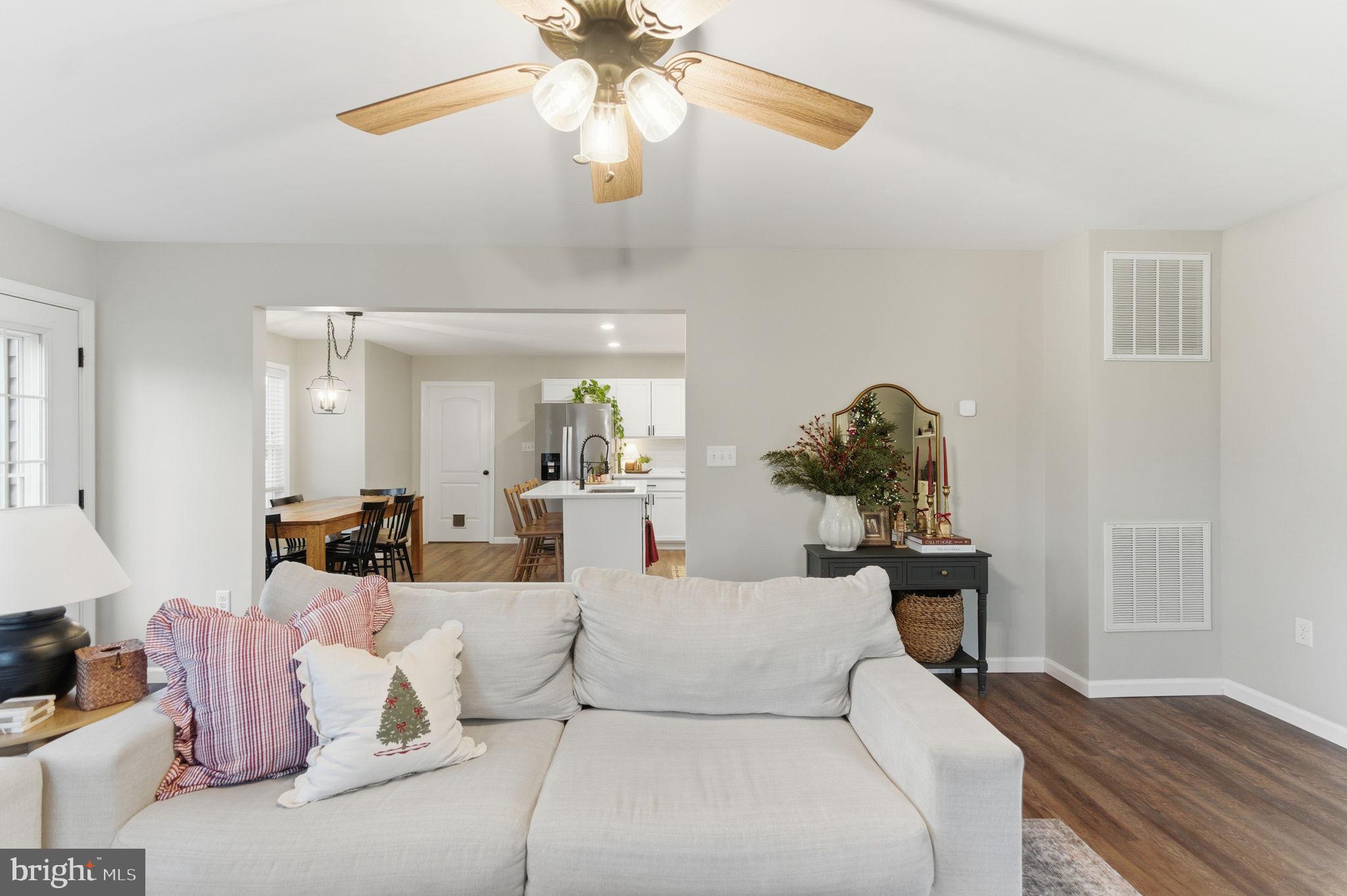 PEBBLE RIDGE - Residential