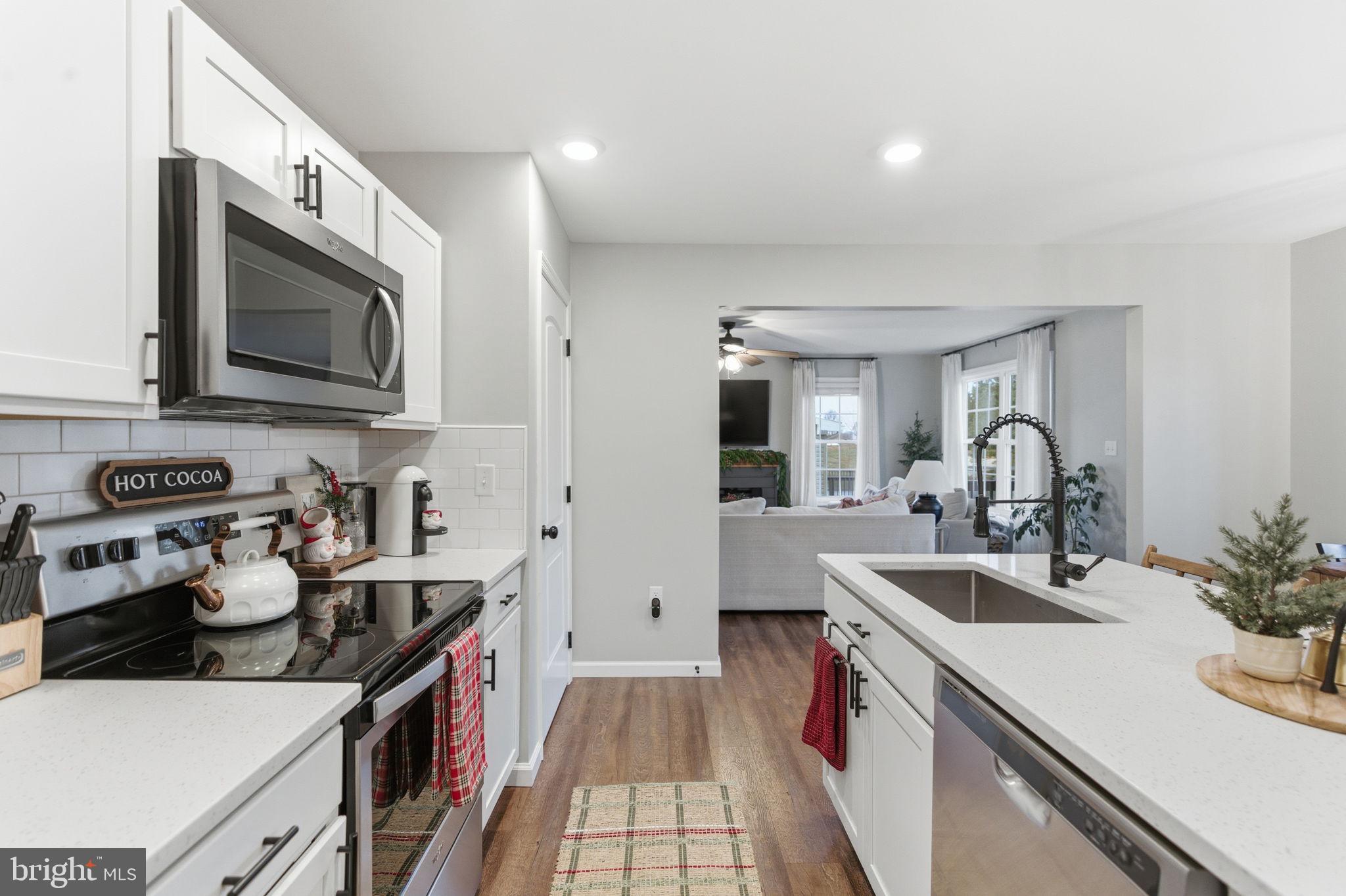 PEBBLE RIDGE - Residential