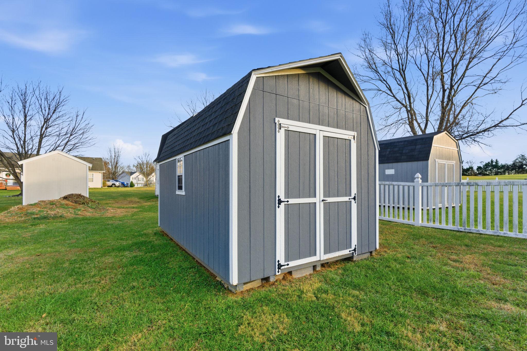 PEBBLE RIDGE - Residential