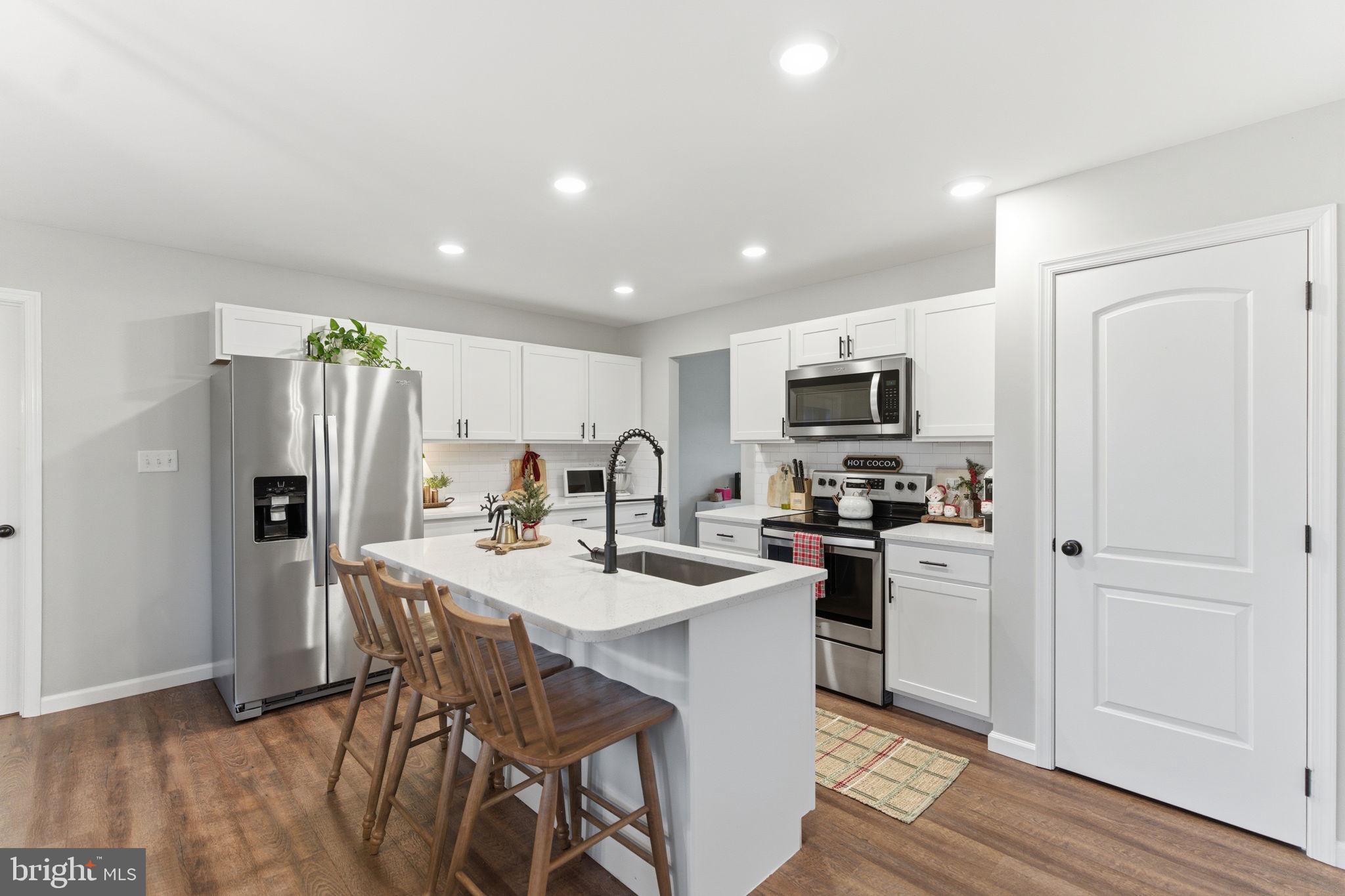 PEBBLE RIDGE - Residential