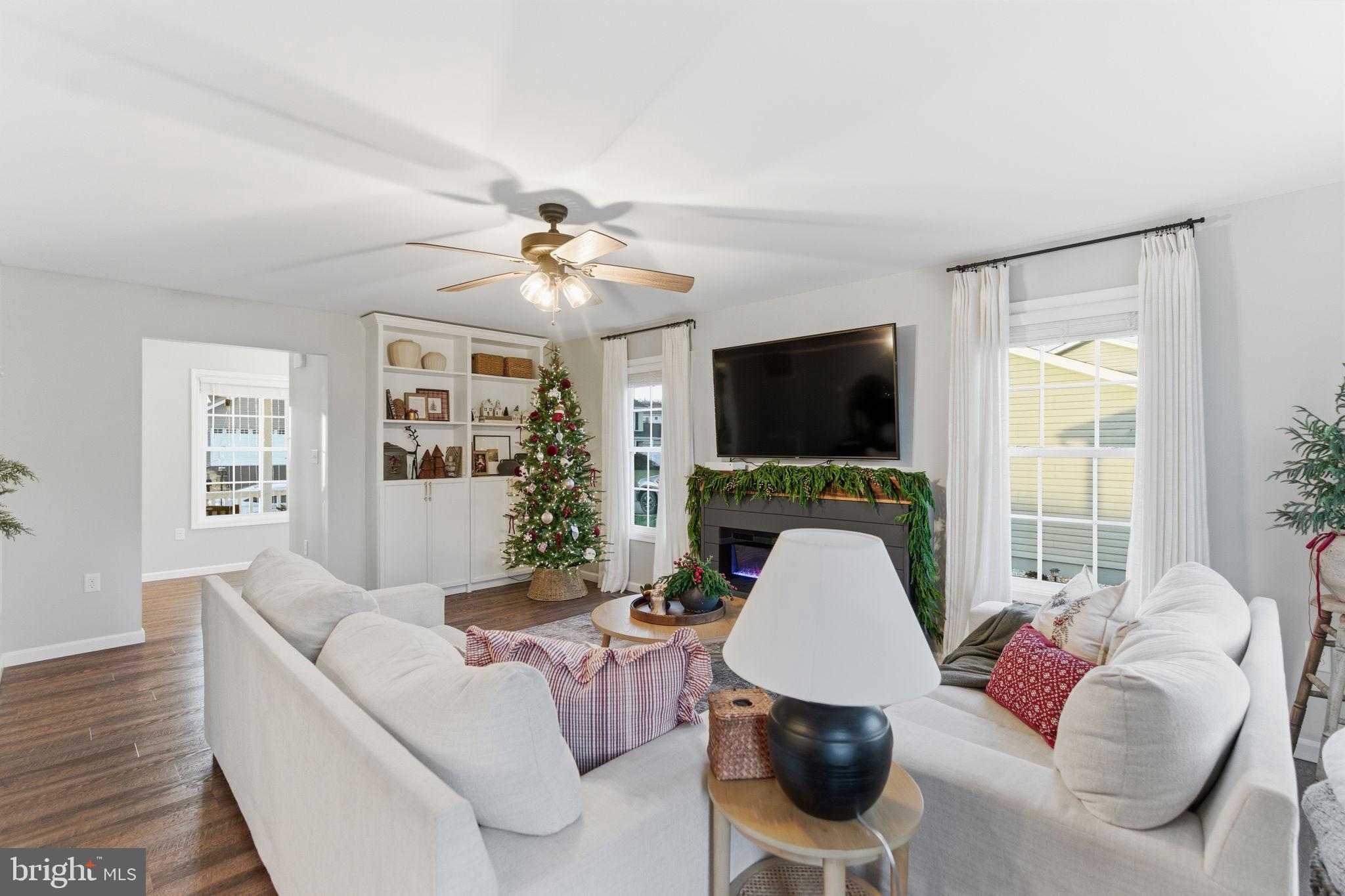 PEBBLE RIDGE - Residential