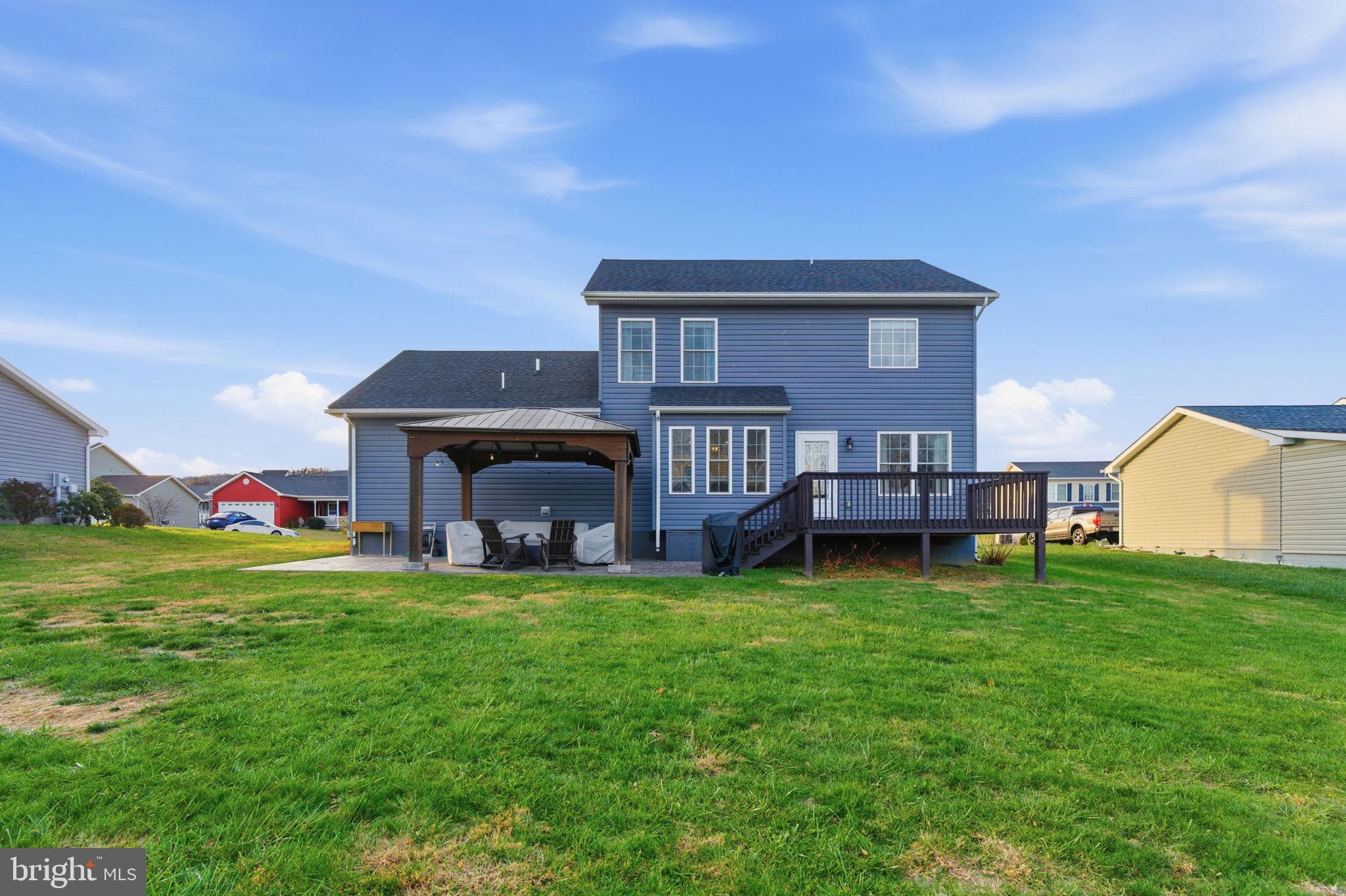 PEBBLE RIDGE - Residential