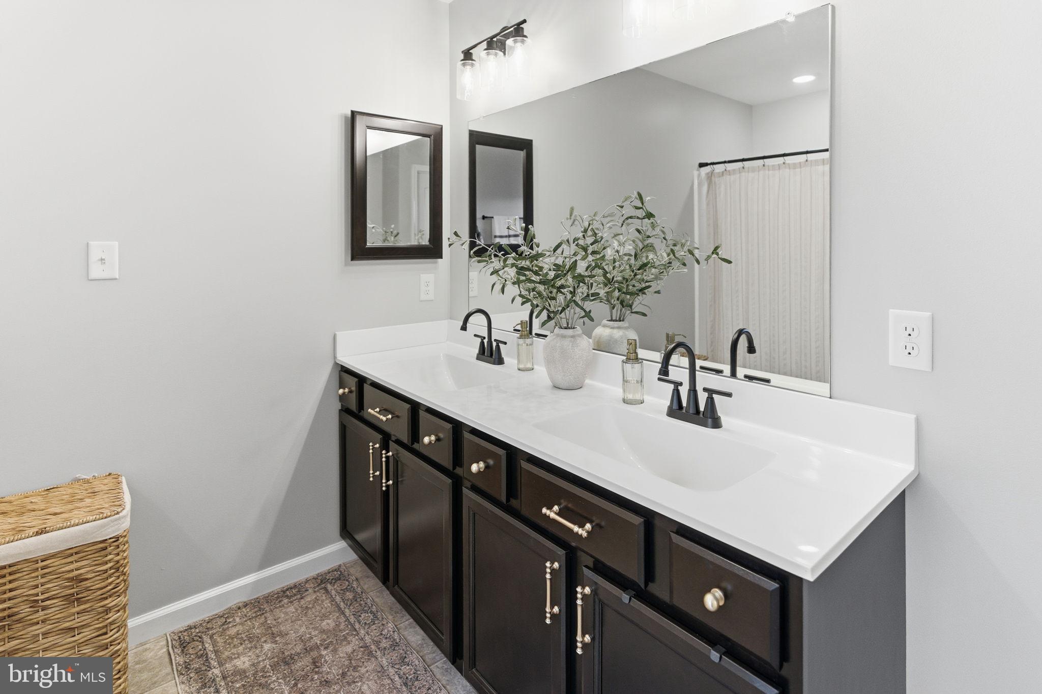 PEBBLE RIDGE - Residential