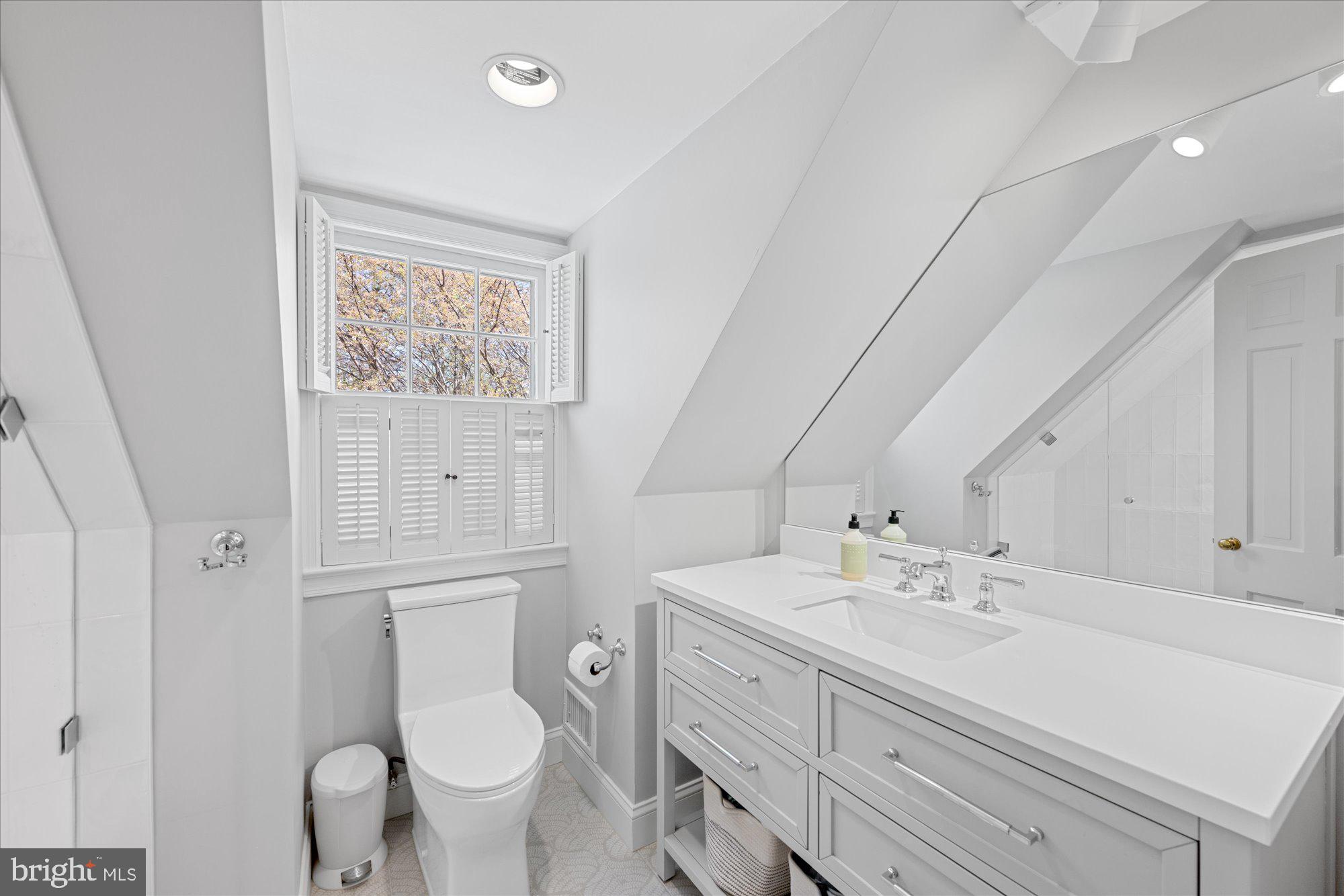 KENWOOD PARK - Residential