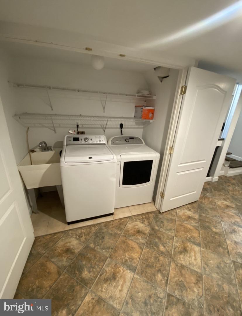 TOWSON MANOR VILLAGE - Residential Lease