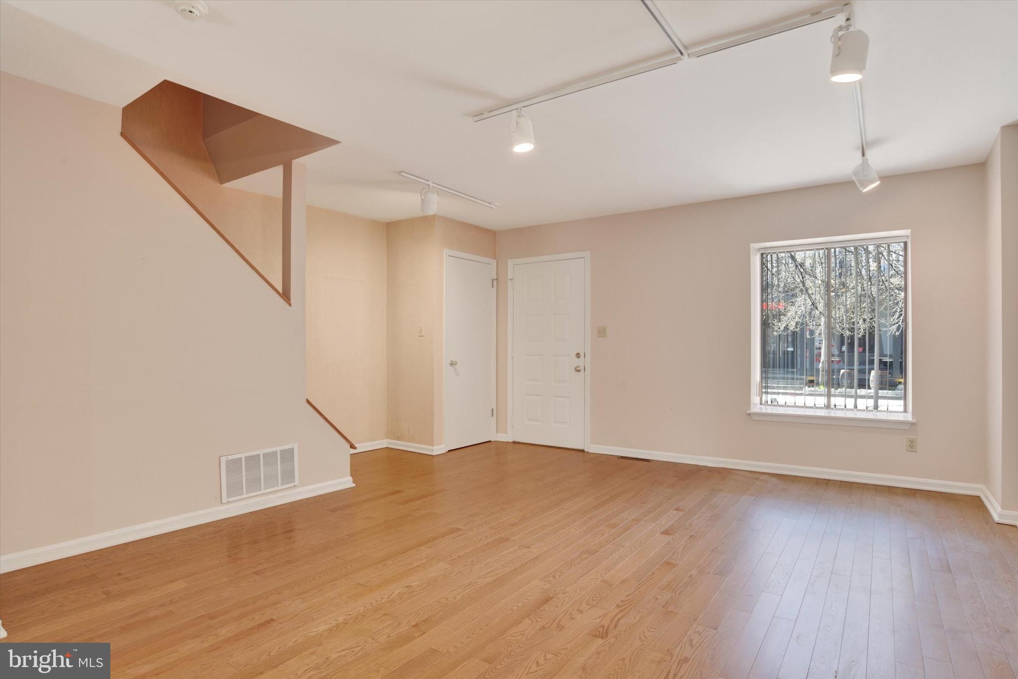 HARRISBURG CITY - Residential