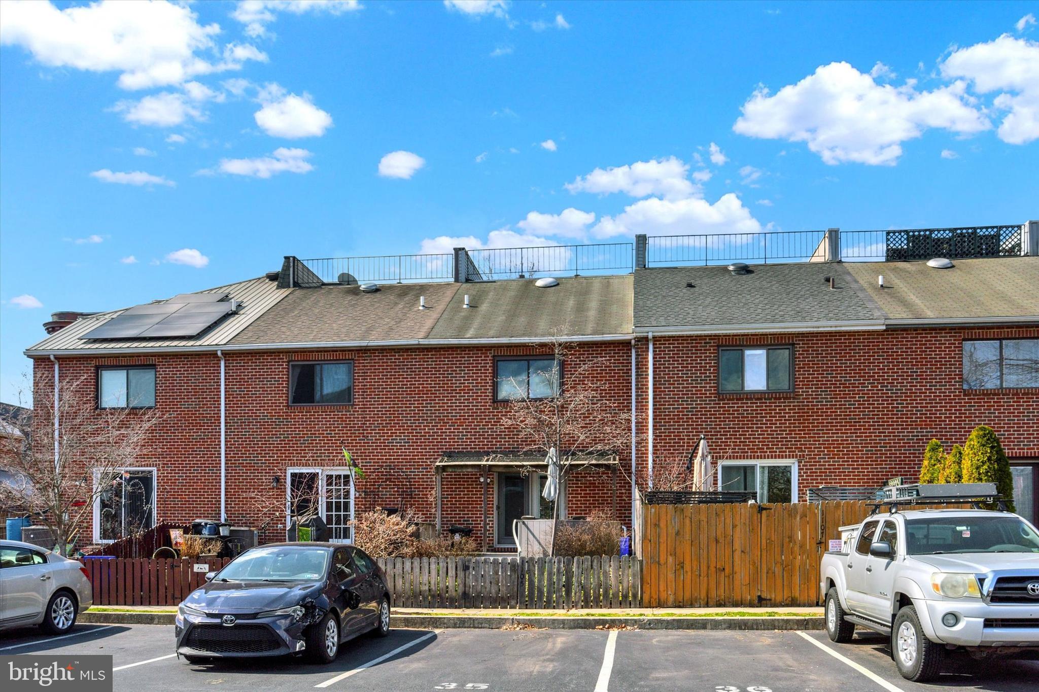 HARRISBURG CITY - Residential