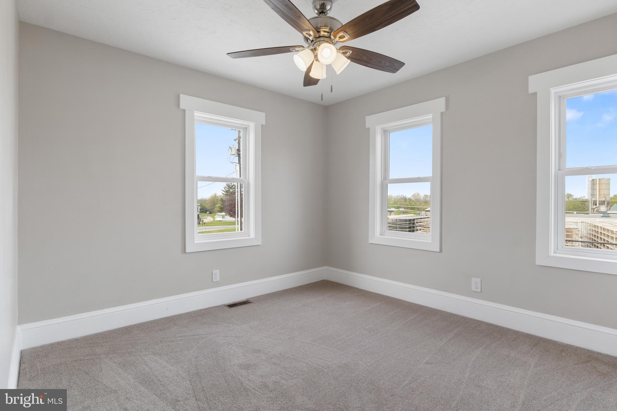 NEW OXFORD - Residential