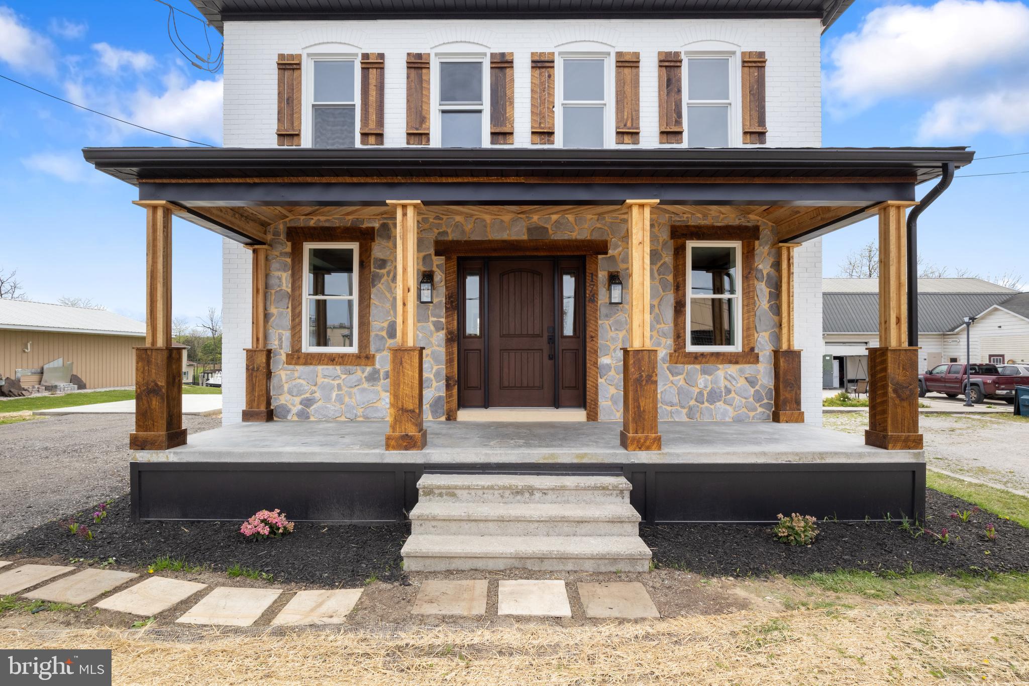 NEW OXFORD - Residential