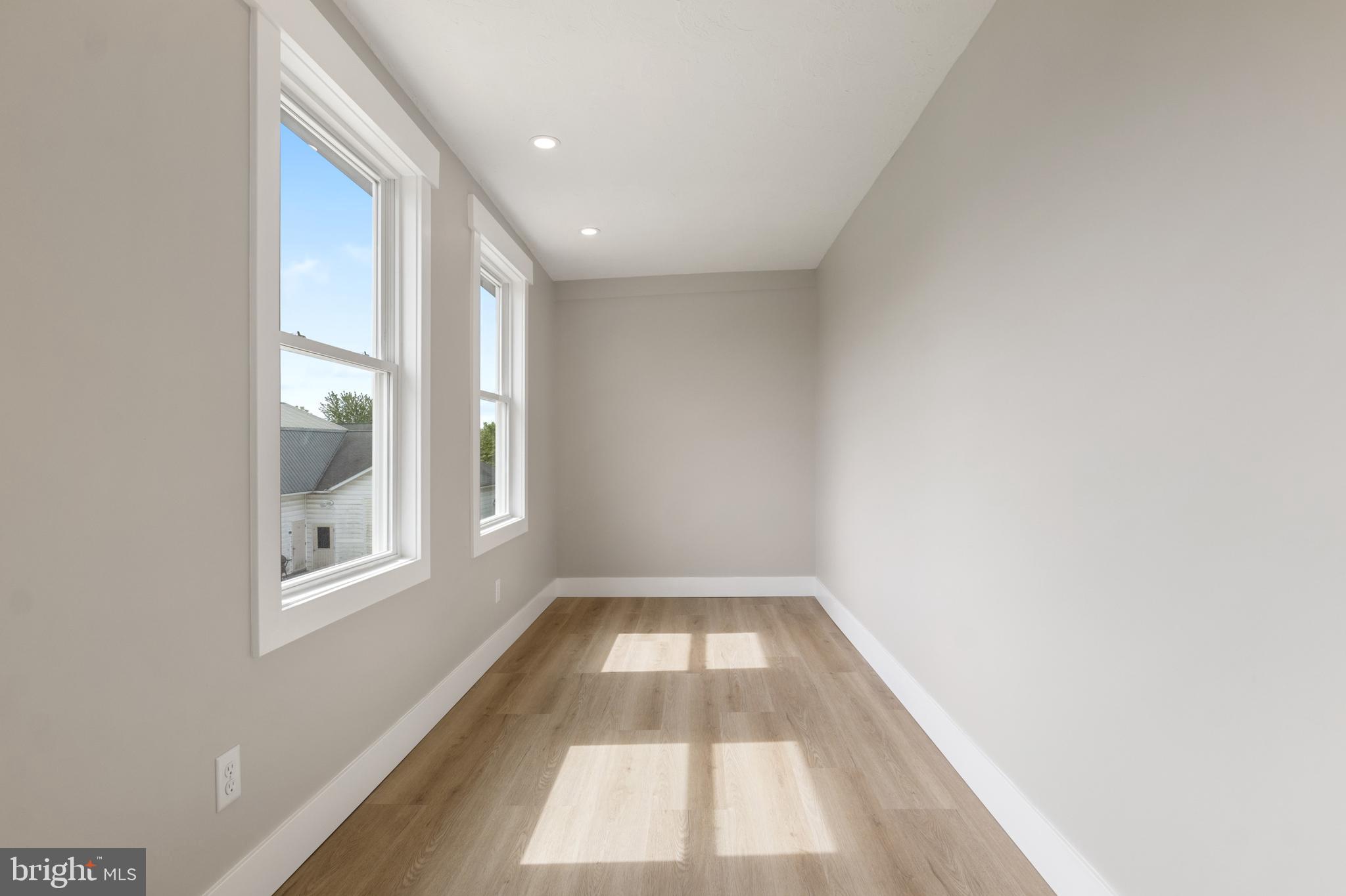 NEW OXFORD - Residential