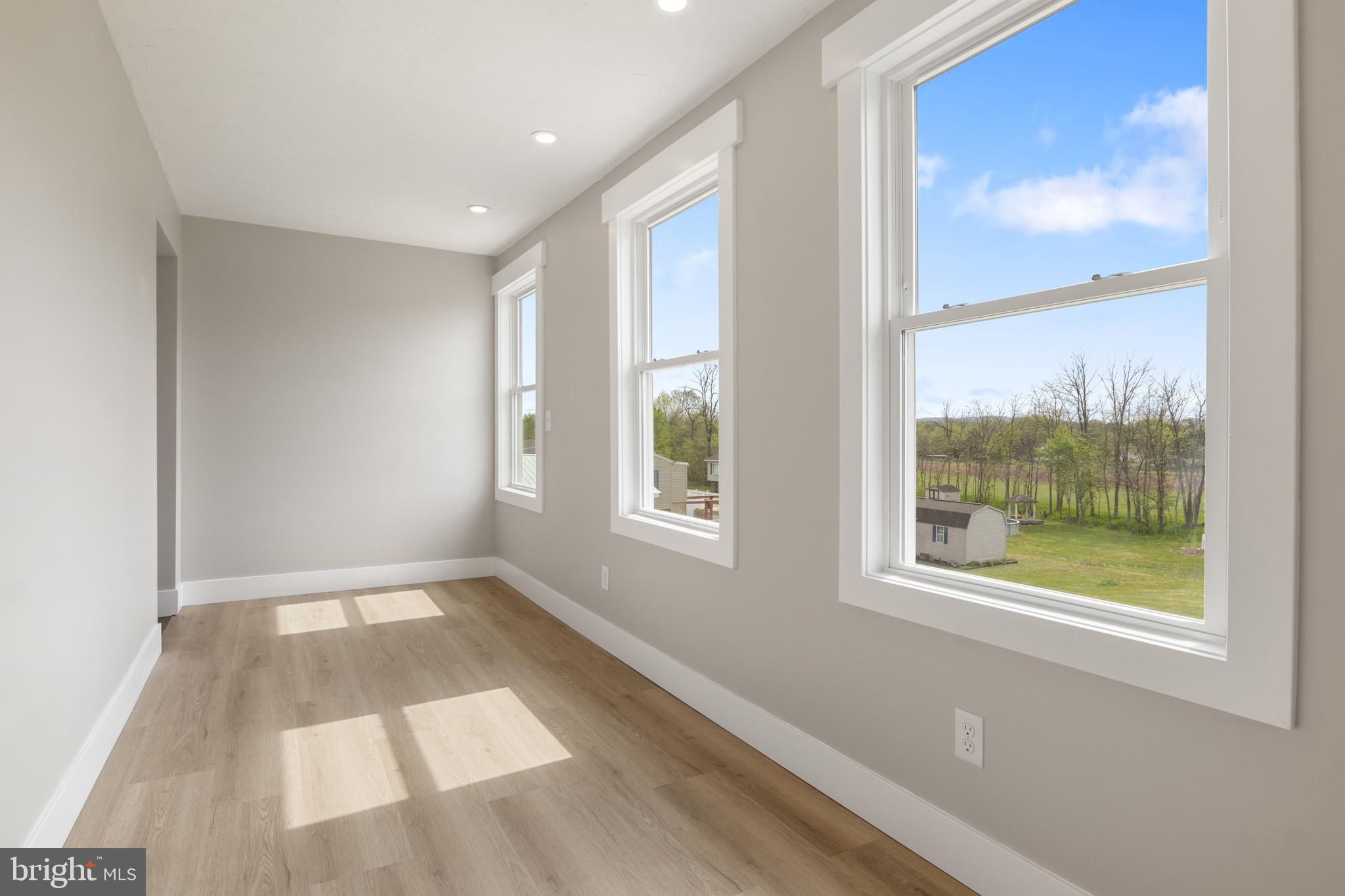 NEW OXFORD - Residential