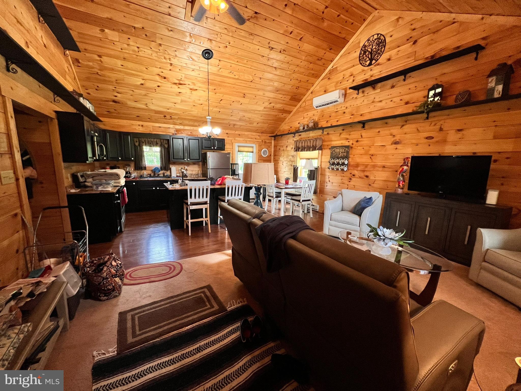 ELIZABETHVILLE BOROUGH - Residential