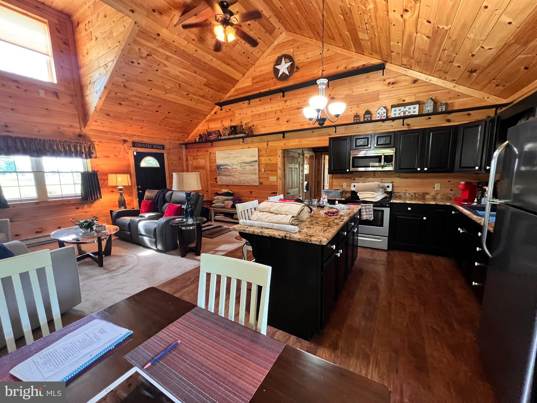 ELIZABETHVILLE BOROUGH - Residential