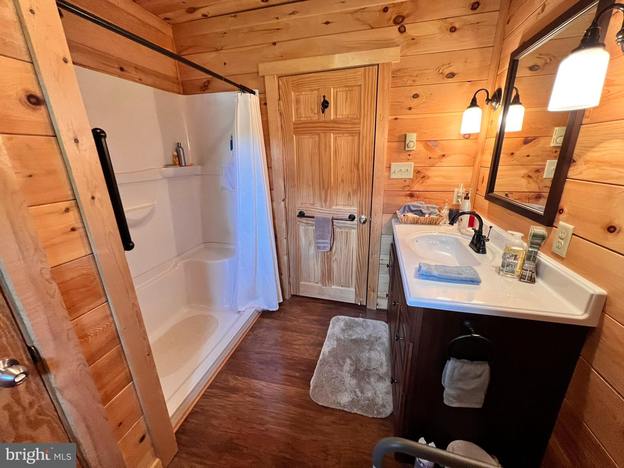 ELIZABETHVILLE BOROUGH - Residential