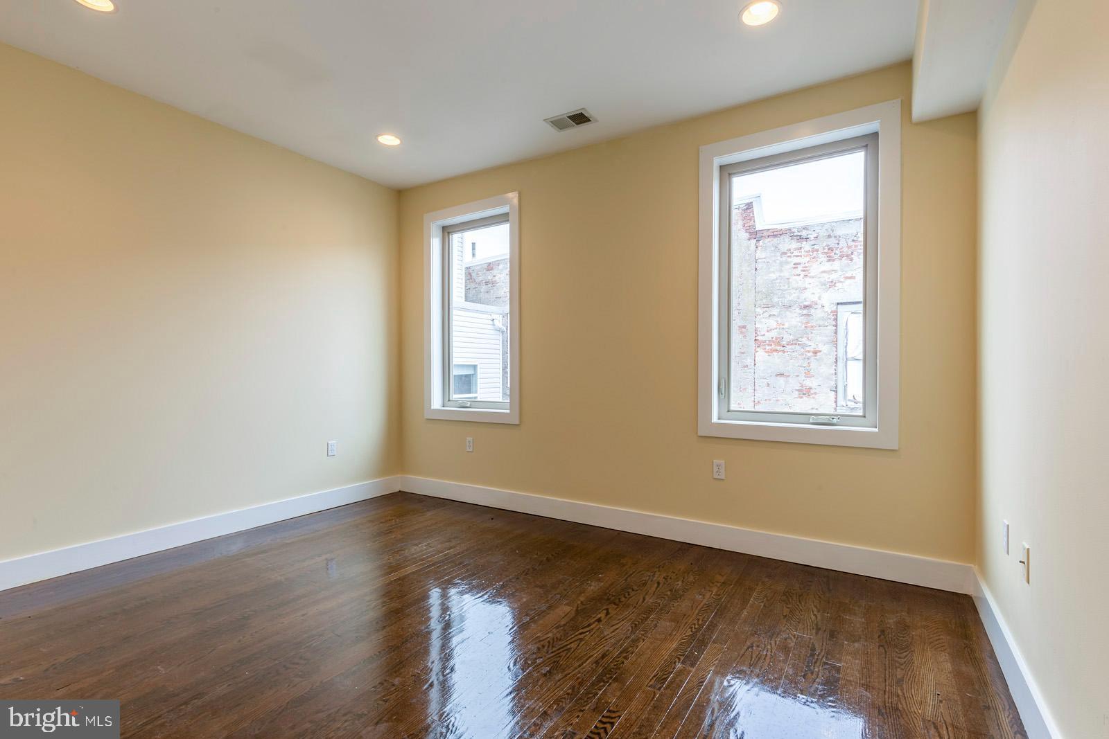 FRANCISVILLE - Residential Lease