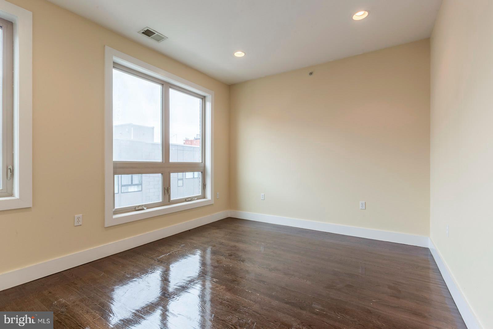 FRANCISVILLE - Residential Lease