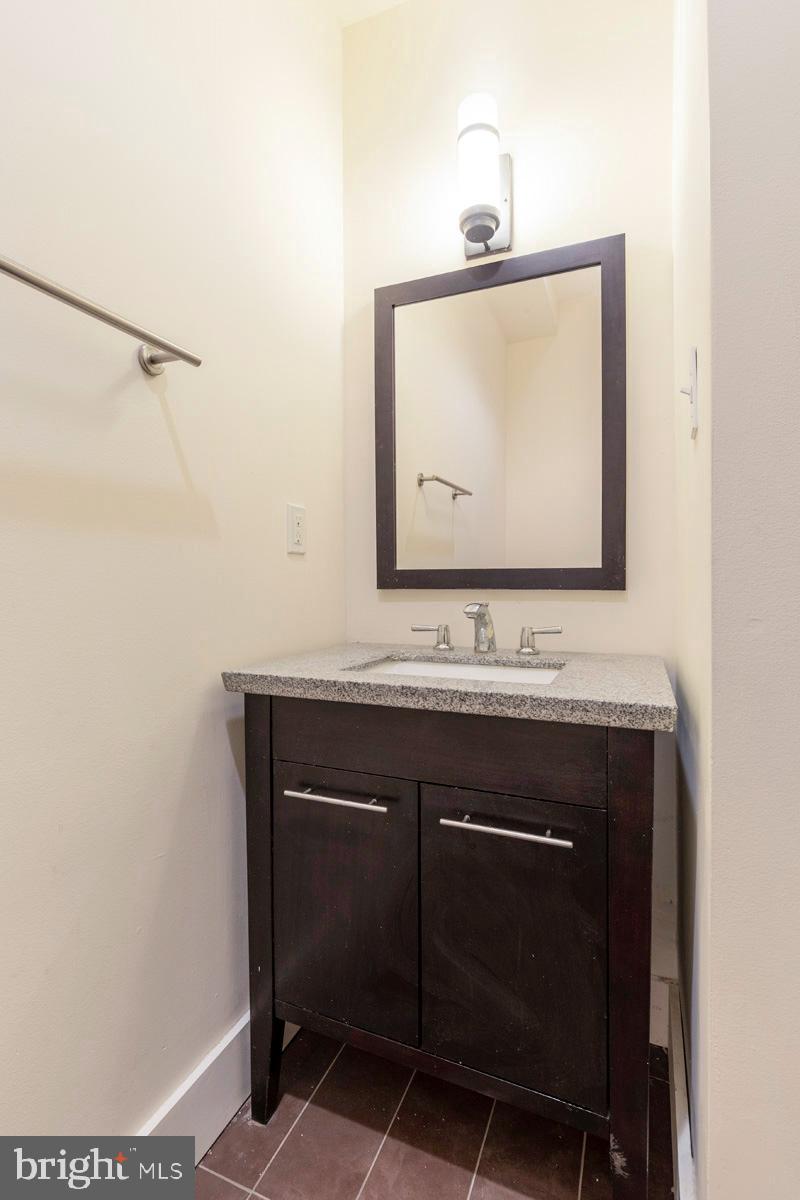 FRANCISVILLE - Residential Lease