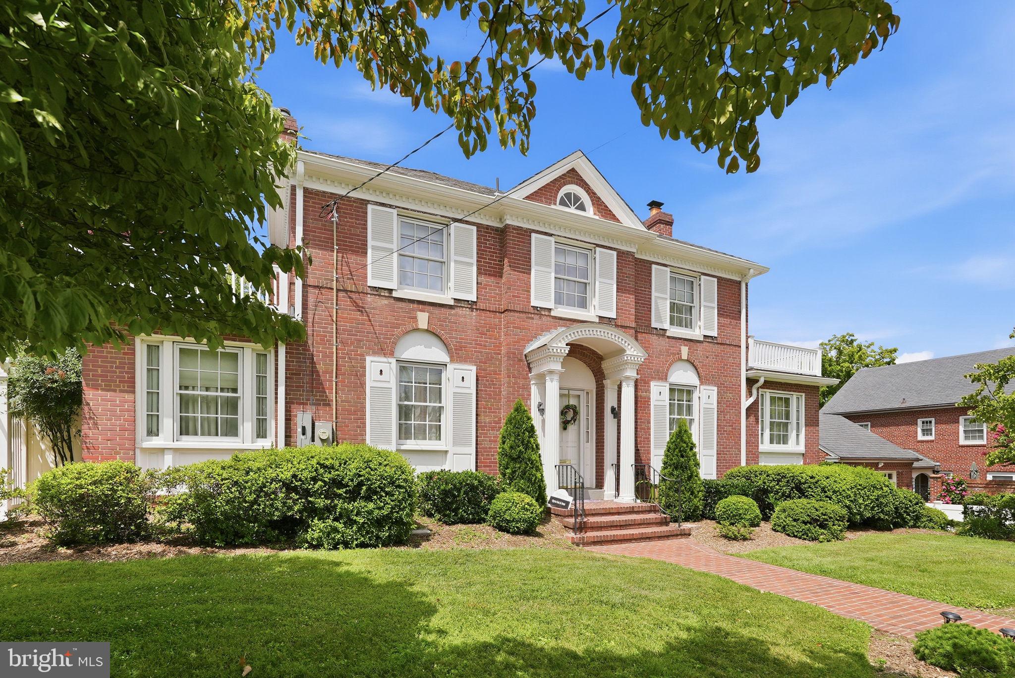 1907 ROOKWOOD ROAD