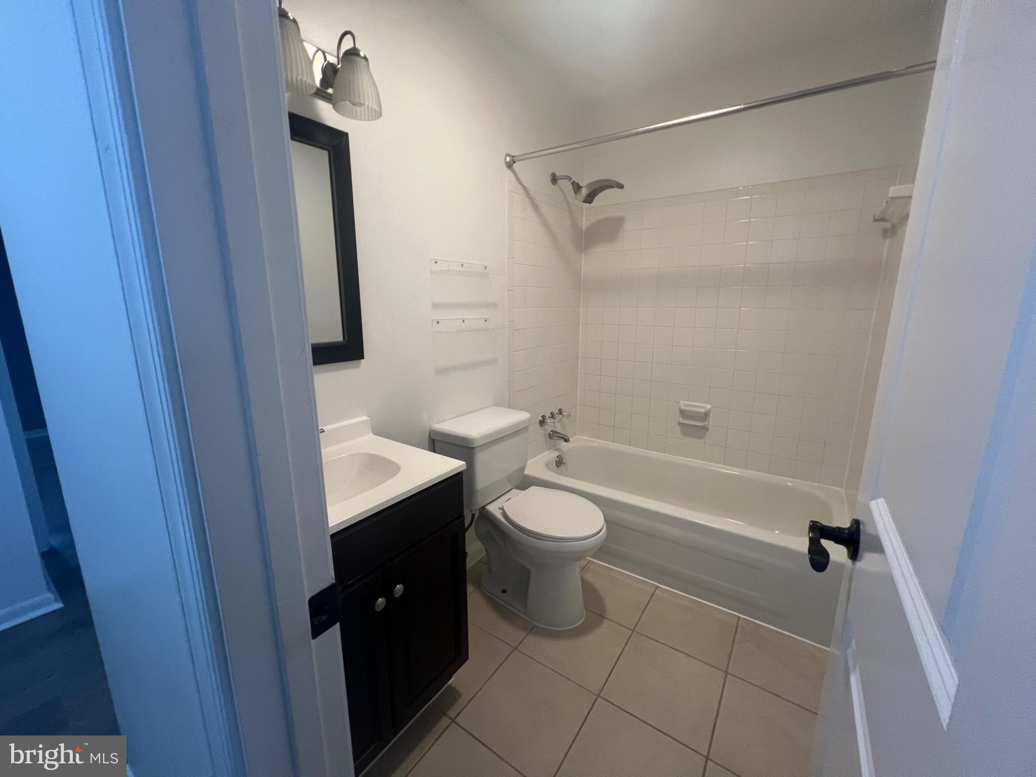 DISCOVERY - Residential Lease