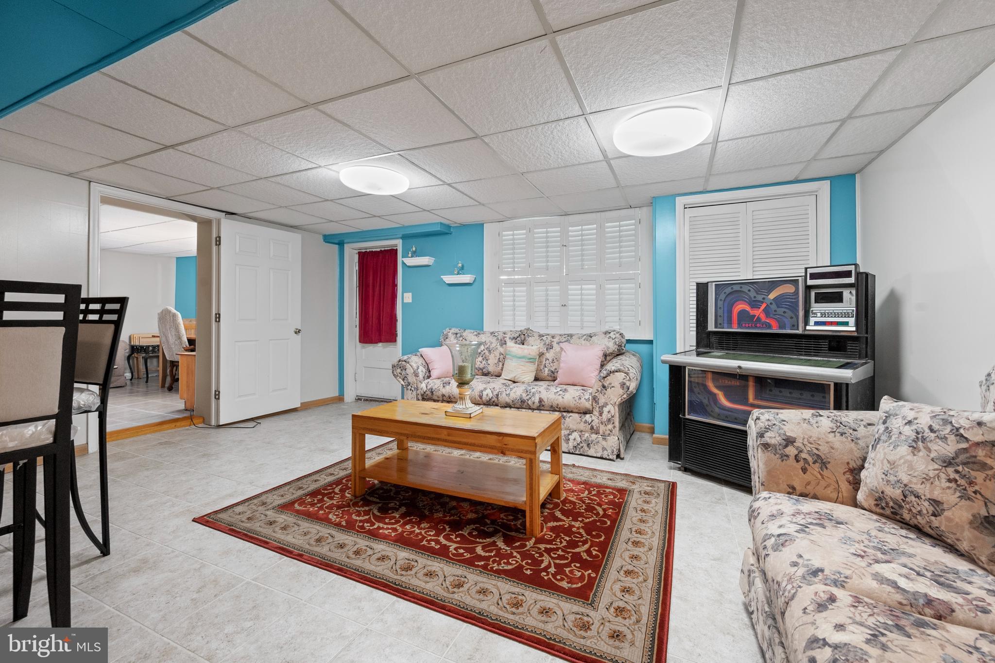 WINDSOR MILL - Residential