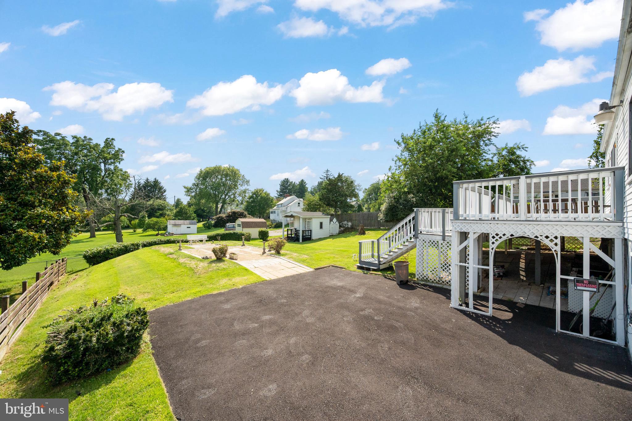 WINDSOR MILL - Residential