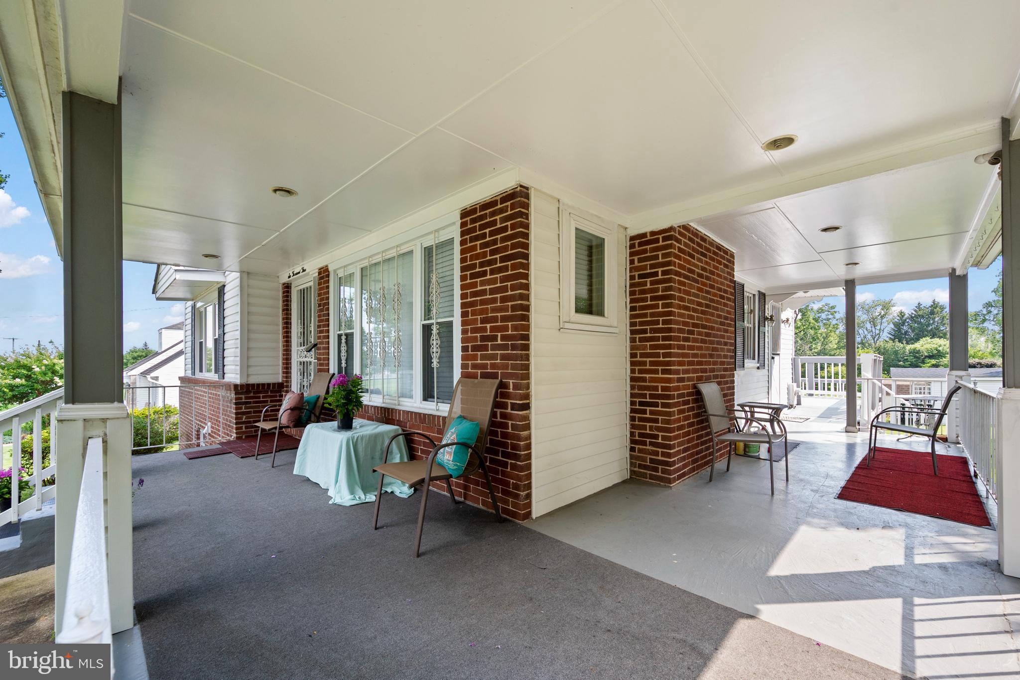 WINDSOR MILL - Residential