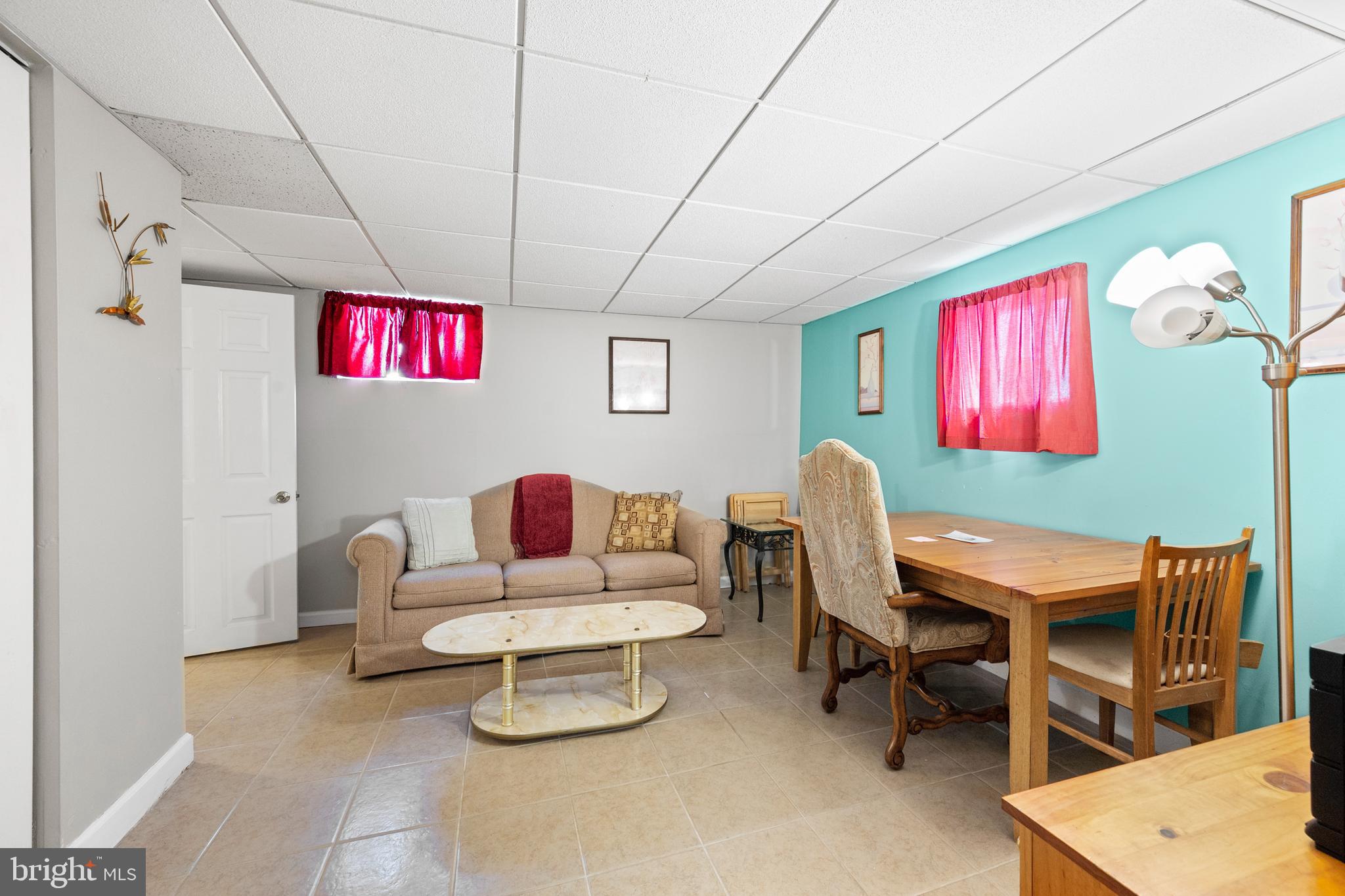 WINDSOR MILL - Residential