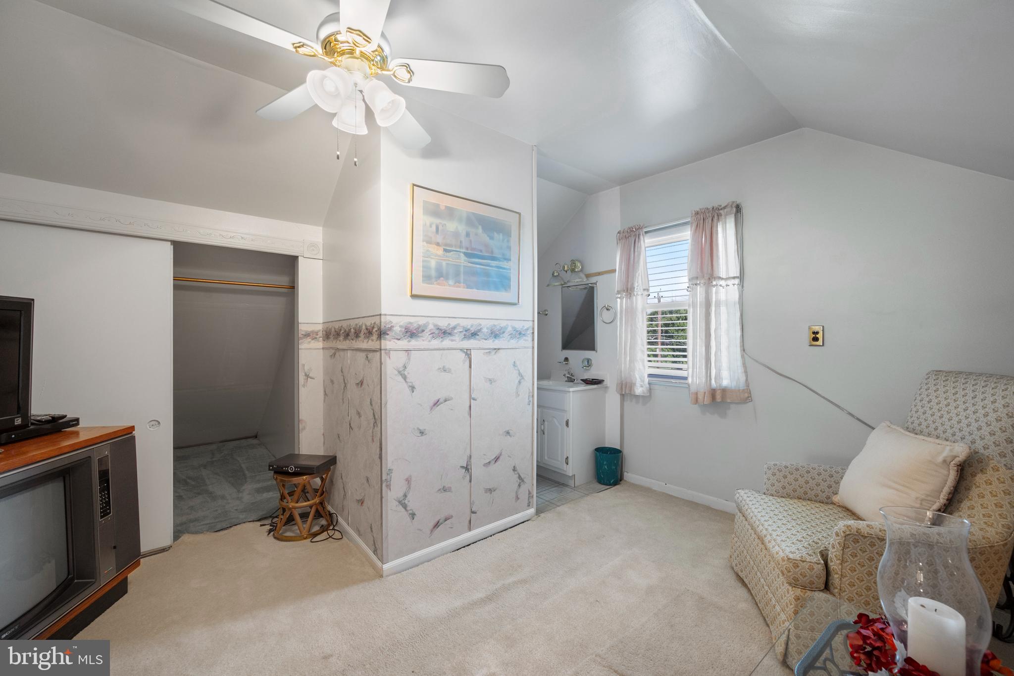 WINDSOR MILL - Residential