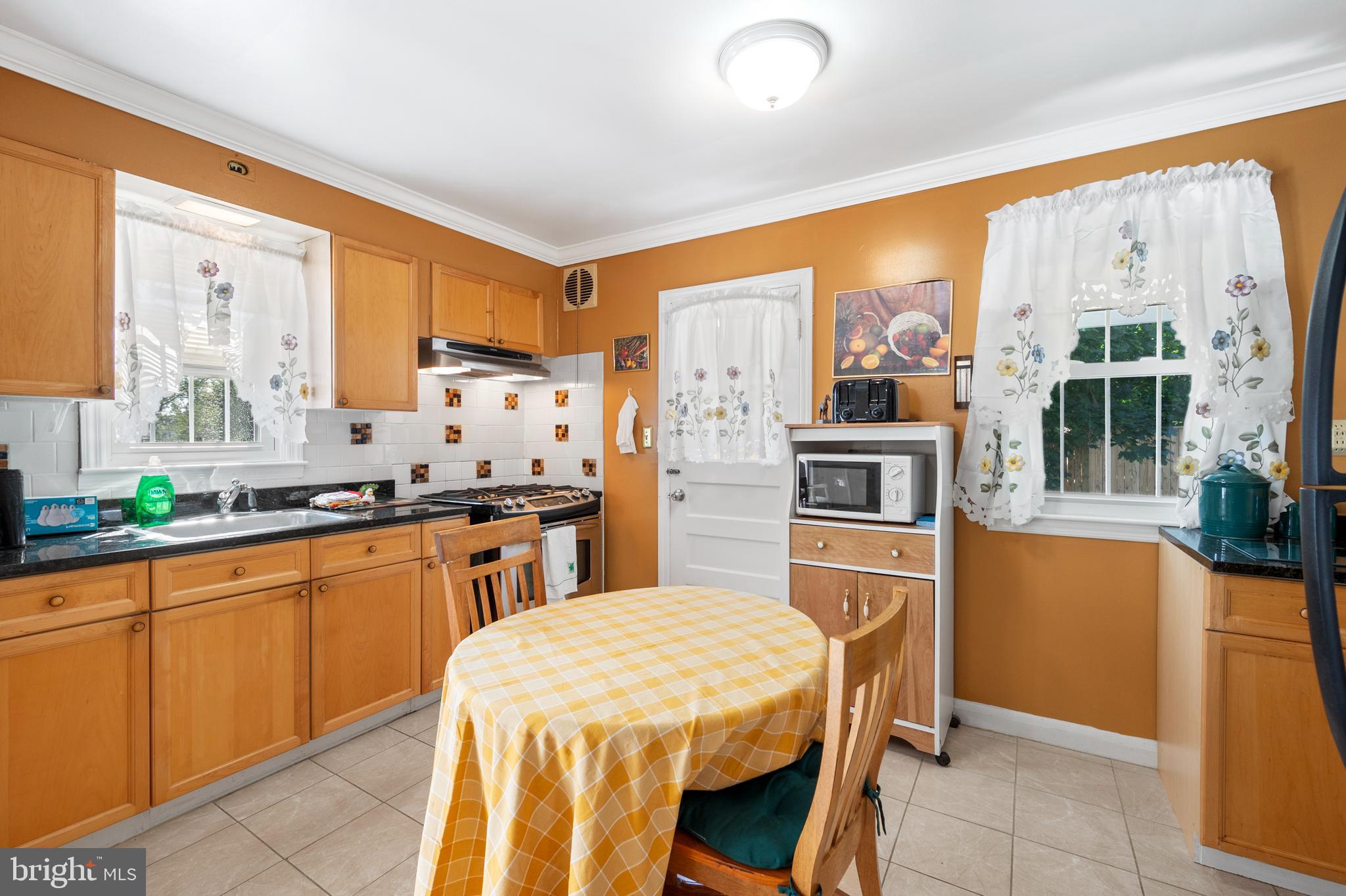 WINDSOR MILL - Residential