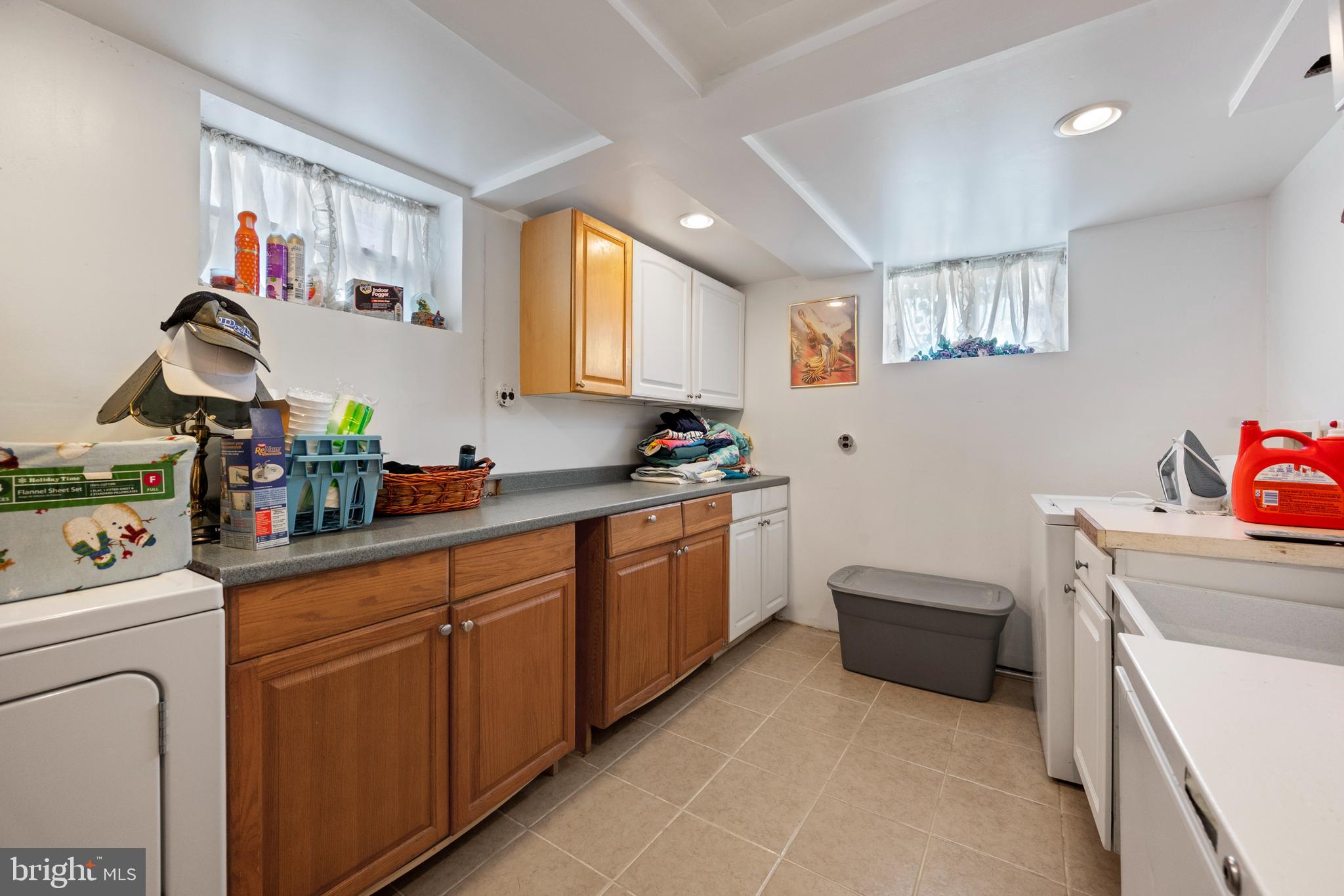 WINDSOR MILL - Residential