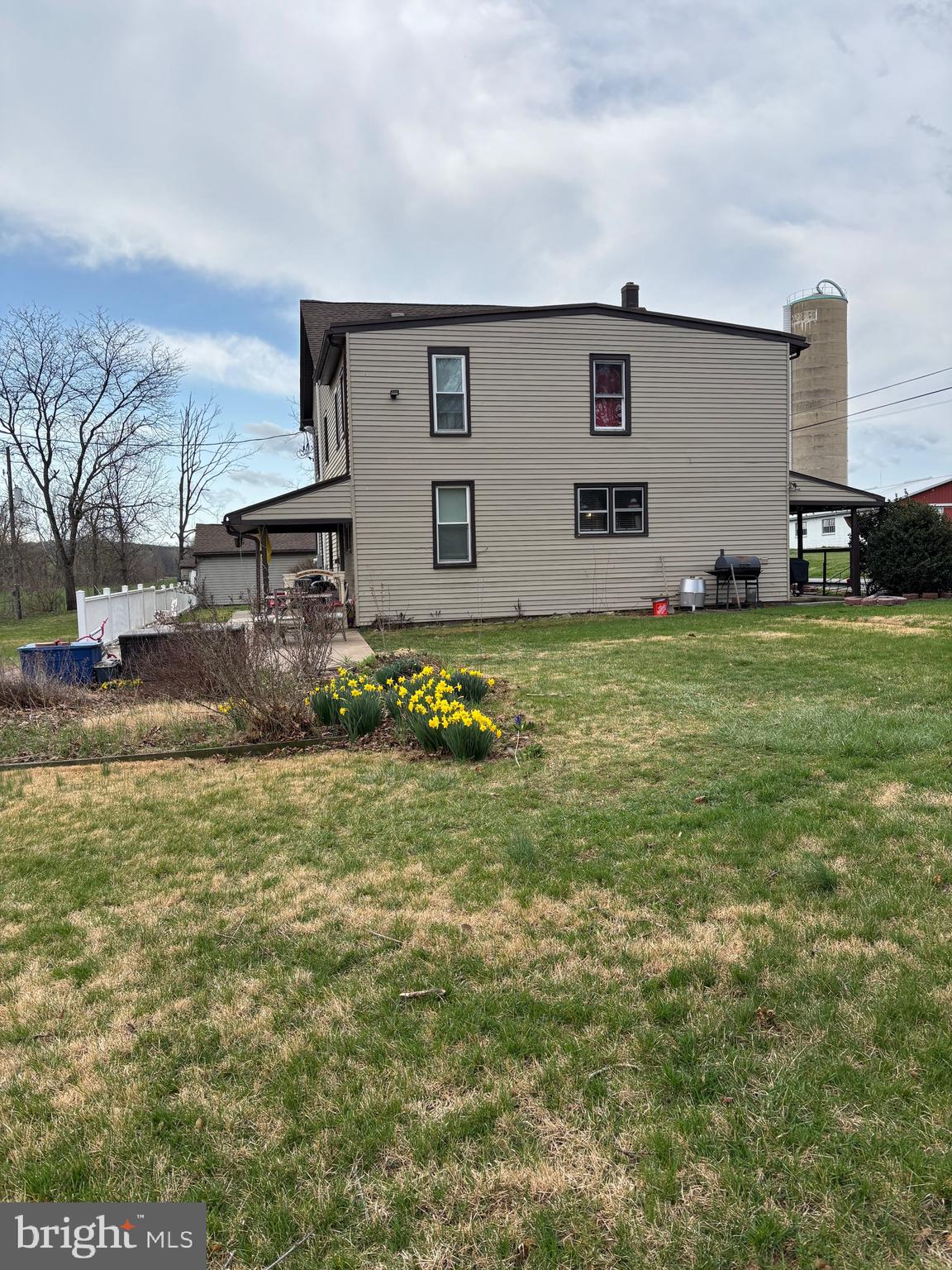 290-294 N CORNWALL ROAD