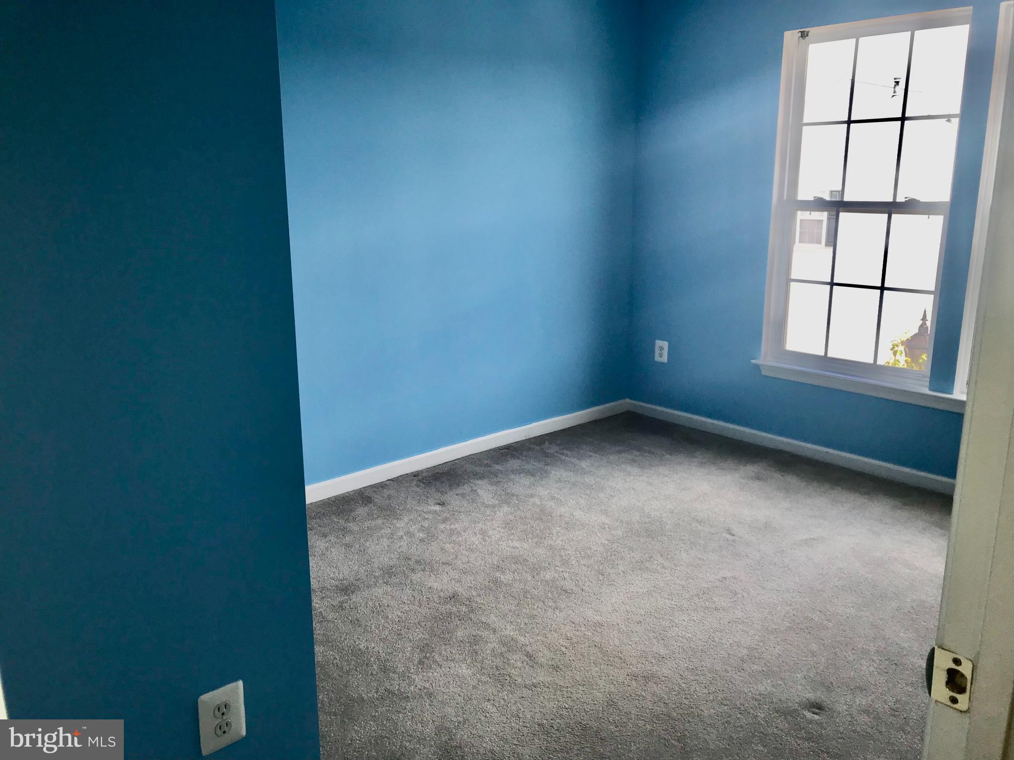 VILLAGE TOWNS - Residential Lease