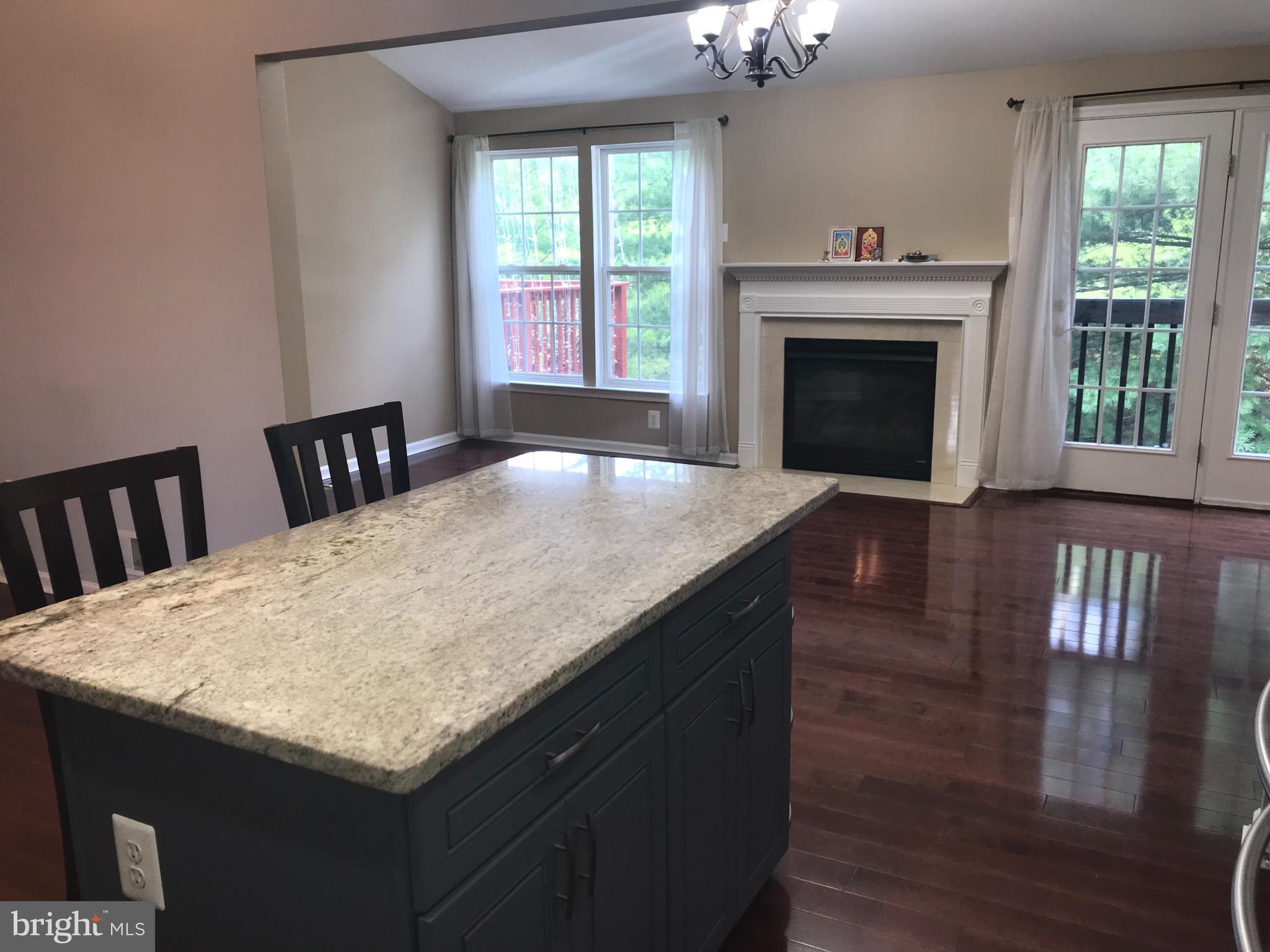 VILLAGE TOWNS - Residential Lease