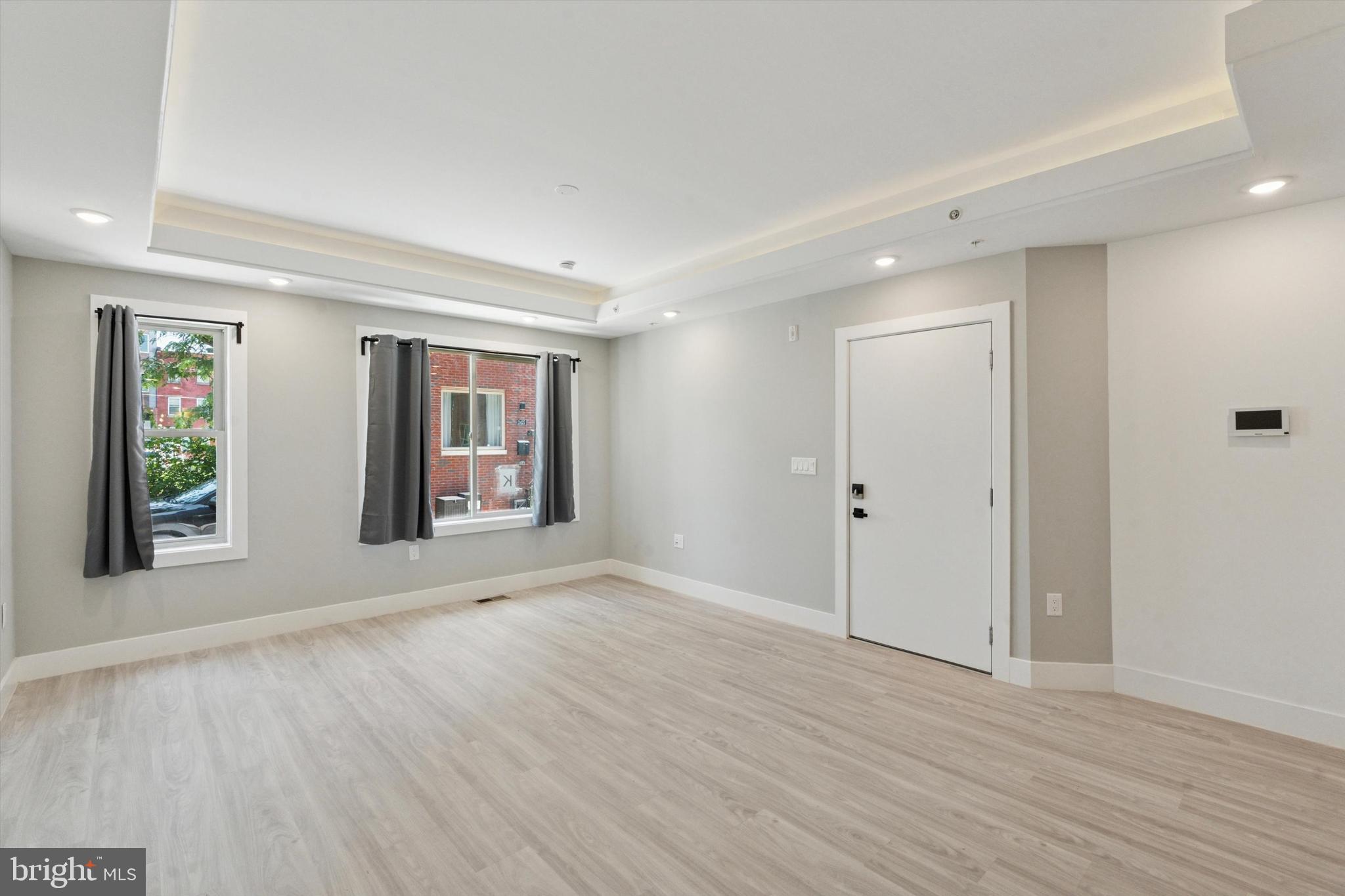 OLDE KENSINGTON - Residential Lease