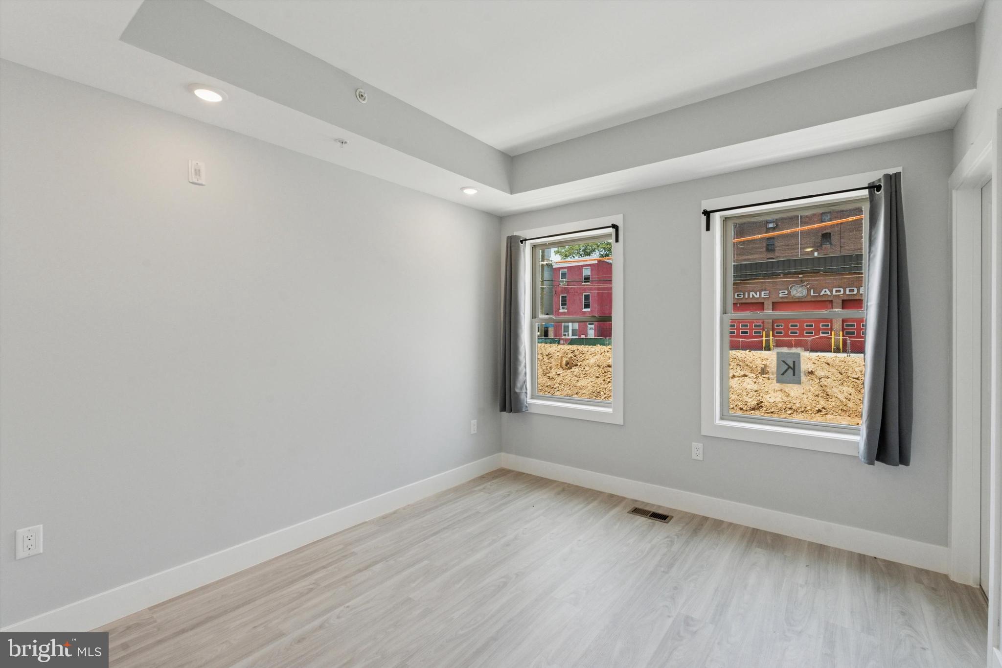 OLDE KENSINGTON - Residential Lease