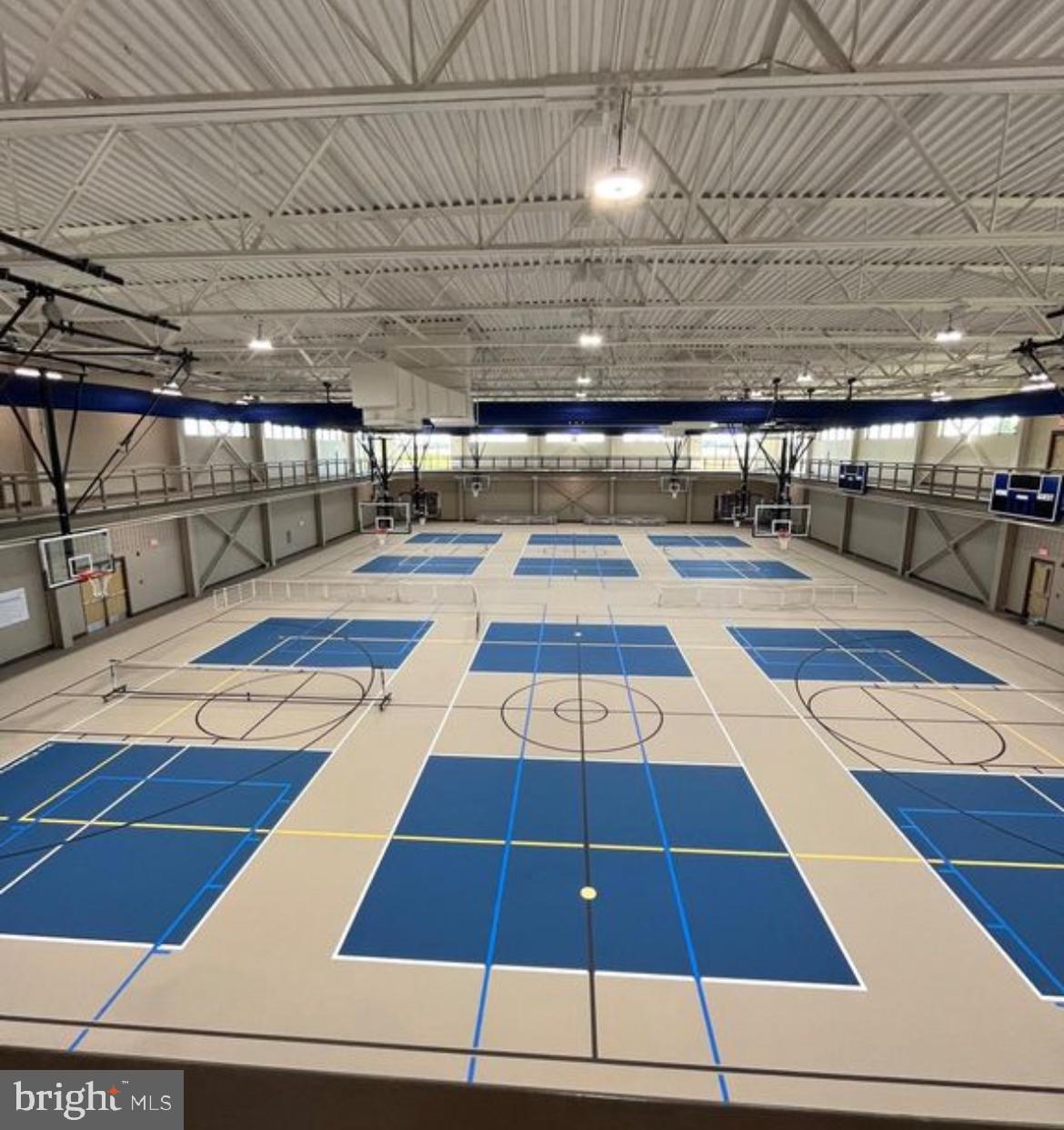 CENTREVILLE HEIGHTS - Residential