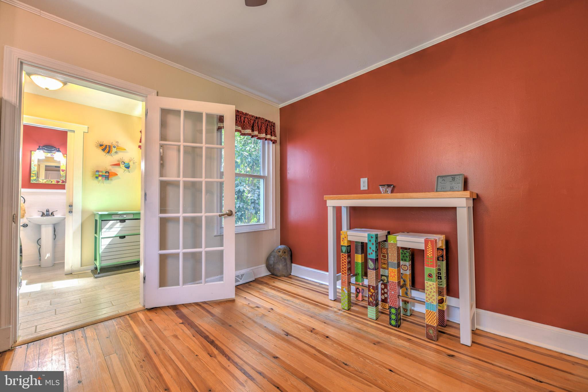 CENTREVILLE HEIGHTS - Residential