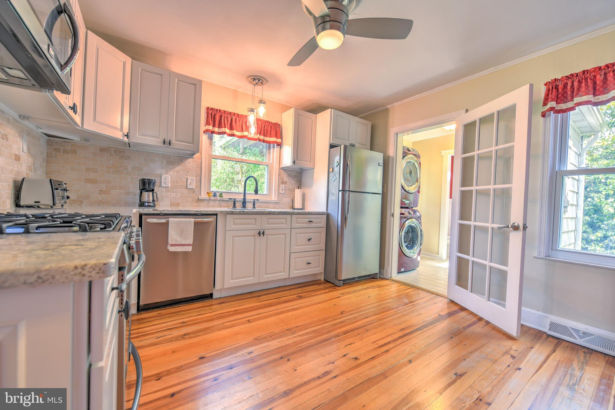 CENTREVILLE HEIGHTS - Residential