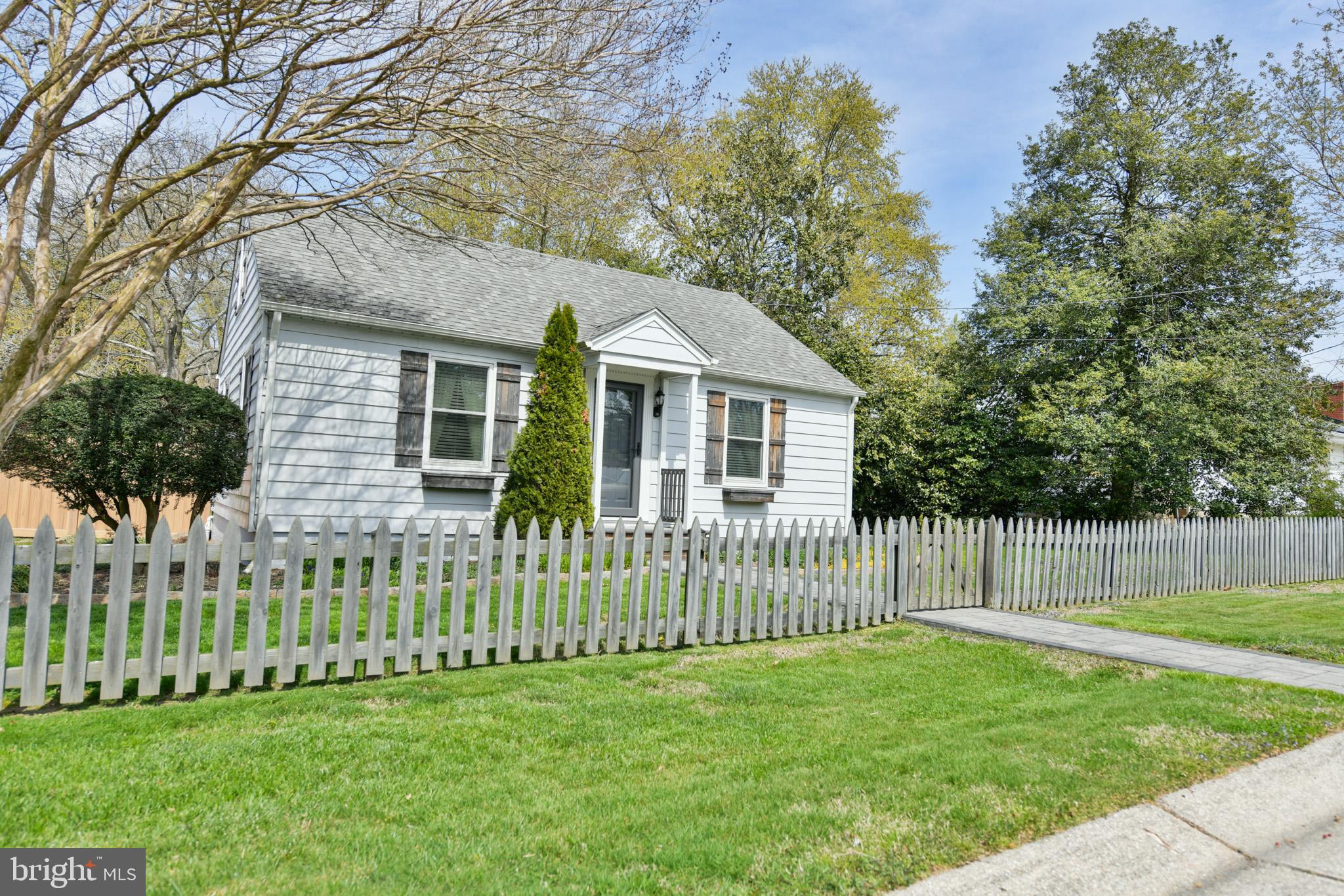 CENTREVILLE HEIGHTS - Residential