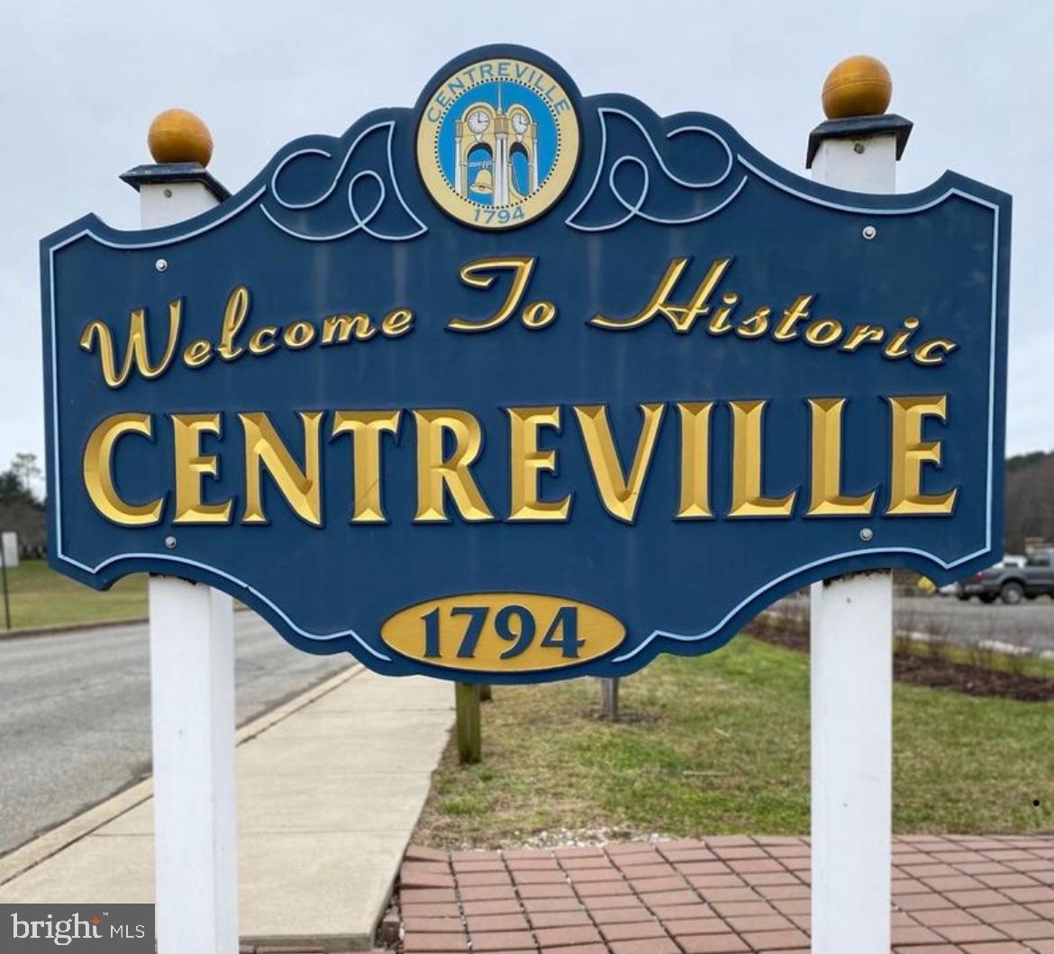 CENTREVILLE HEIGHTS - Residential