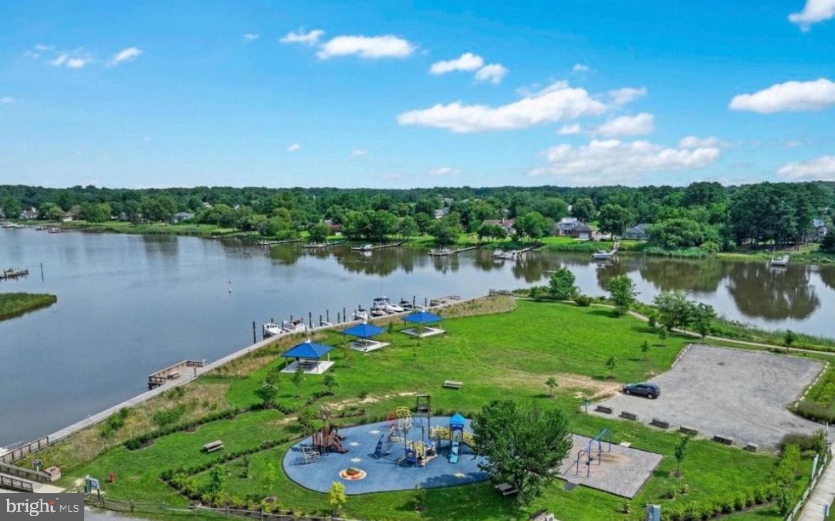 CENTREVILLE HEIGHTS - Residential